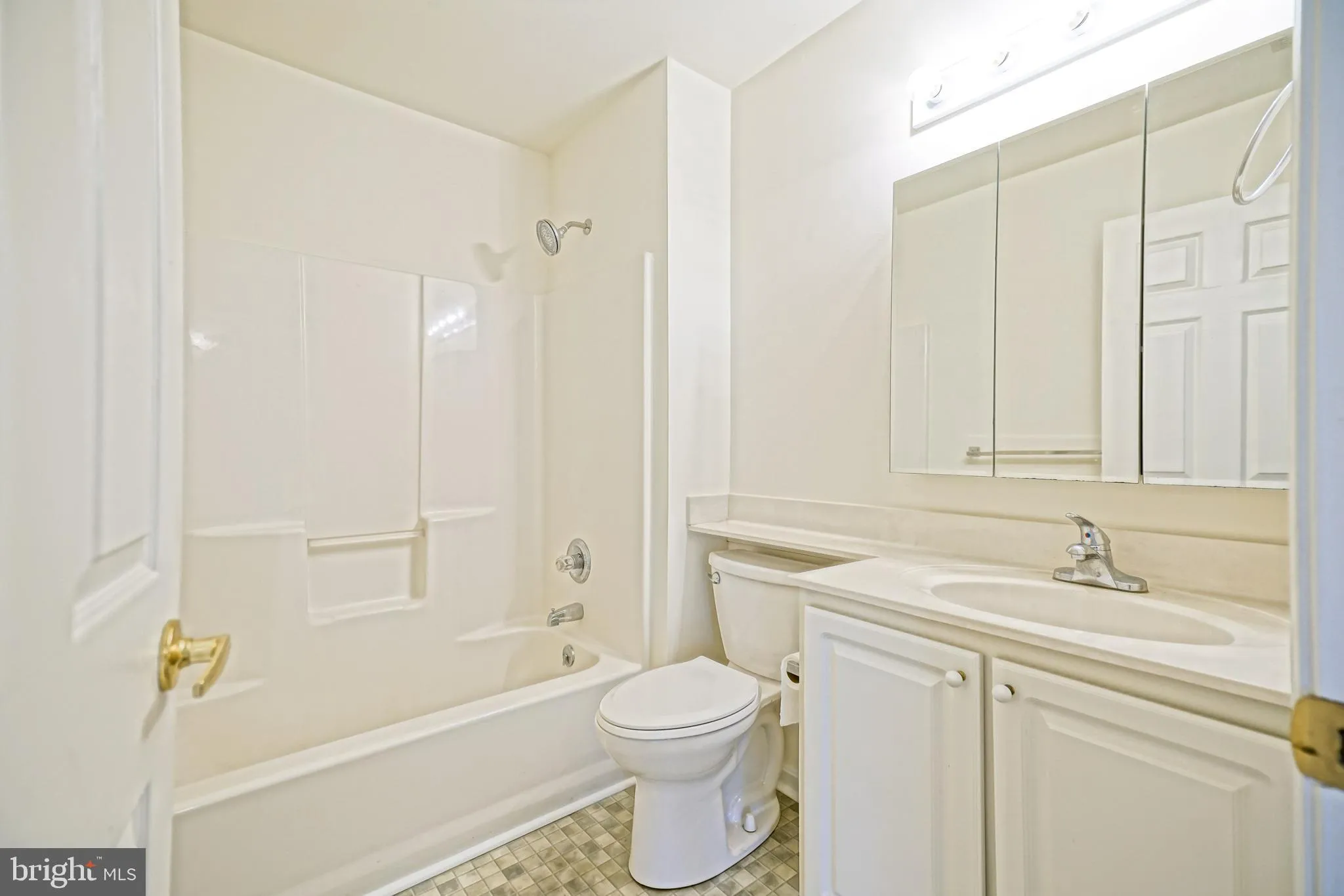 Lewes, Delaware 19958, United States, 2 Bedrooms Bedrooms, ,2 BathroomsBathrooms,Residential,Contingent,196190