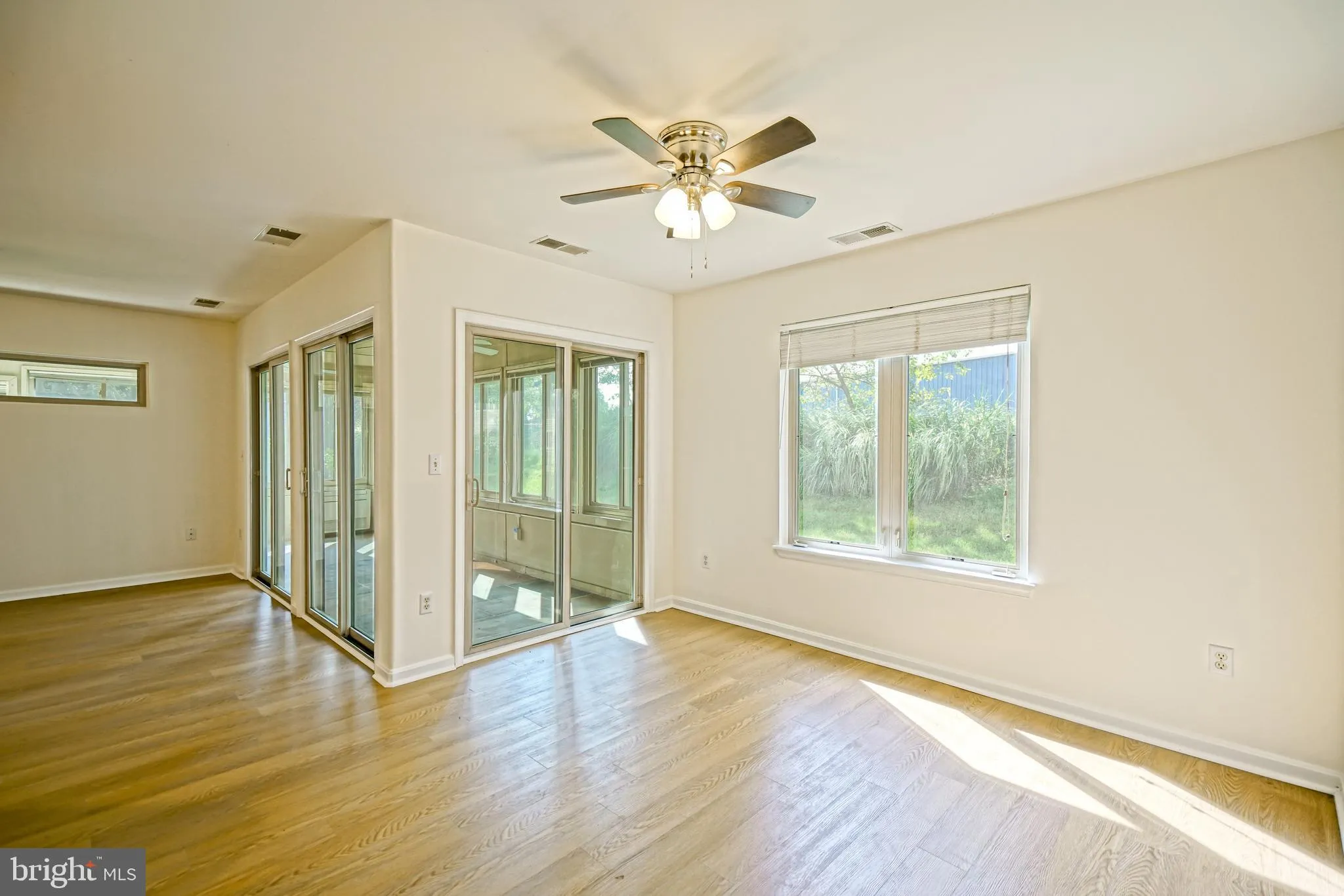 Lewes, Delaware 19958, United States, 2 Bedrooms Bedrooms, ,2 BathroomsBathrooms,Residential,Contingent,196190