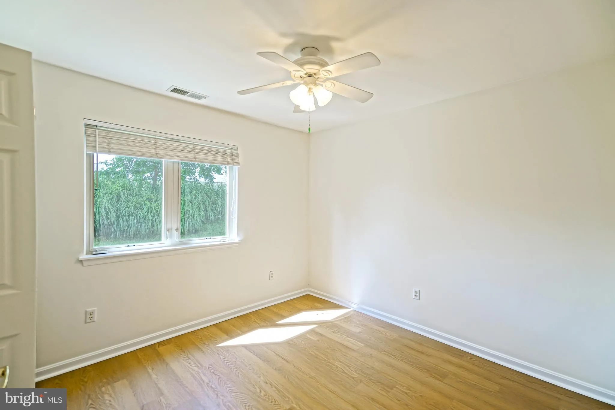 Lewes, Delaware 19958, United States, 2 Bedrooms Bedrooms, ,2 BathroomsBathrooms,Residential,Contingent,196190