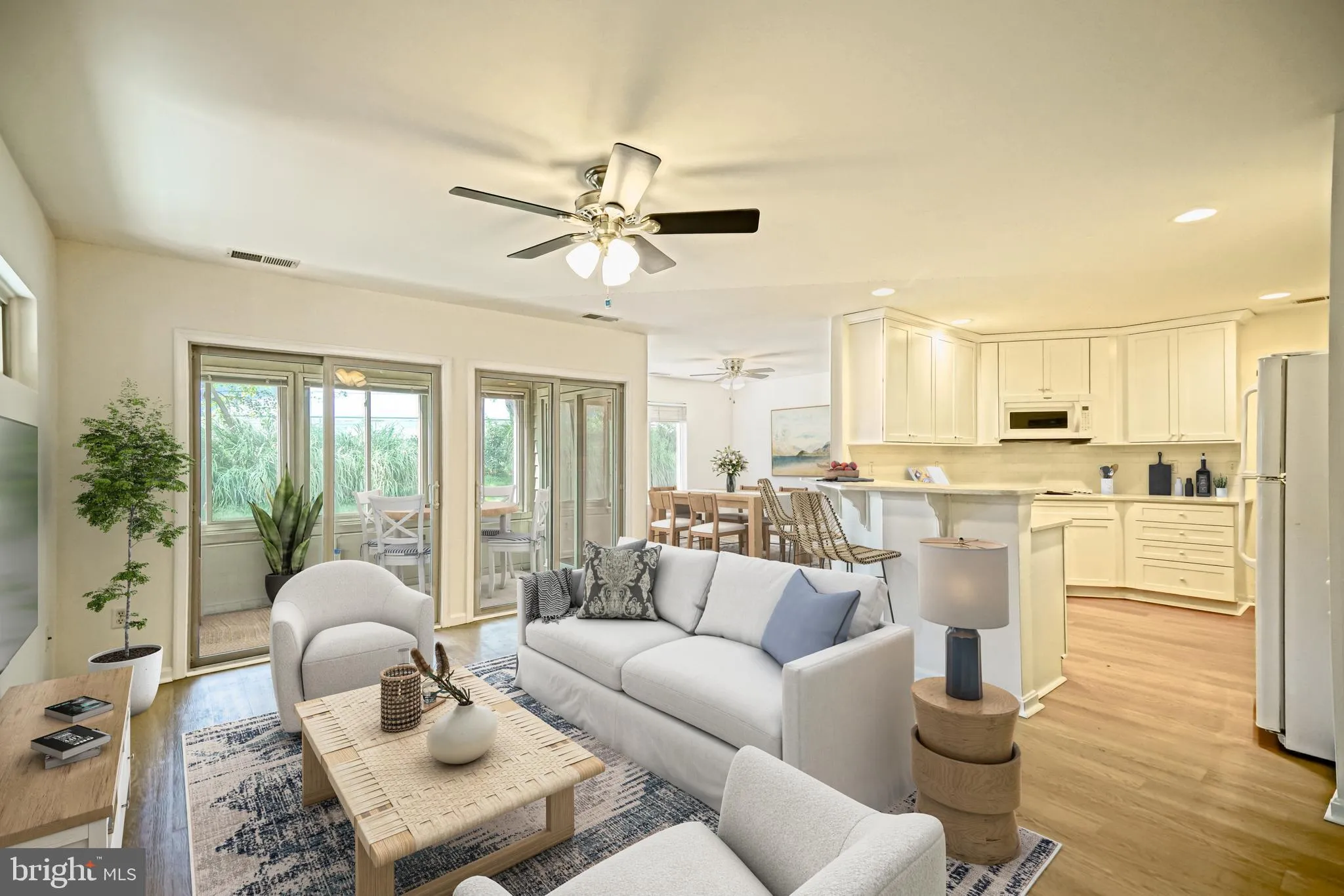 Lewes, Delaware 19958, United States, 2 Bedrooms Bedrooms, ,2 BathroomsBathrooms,Residential,Contingent,196190