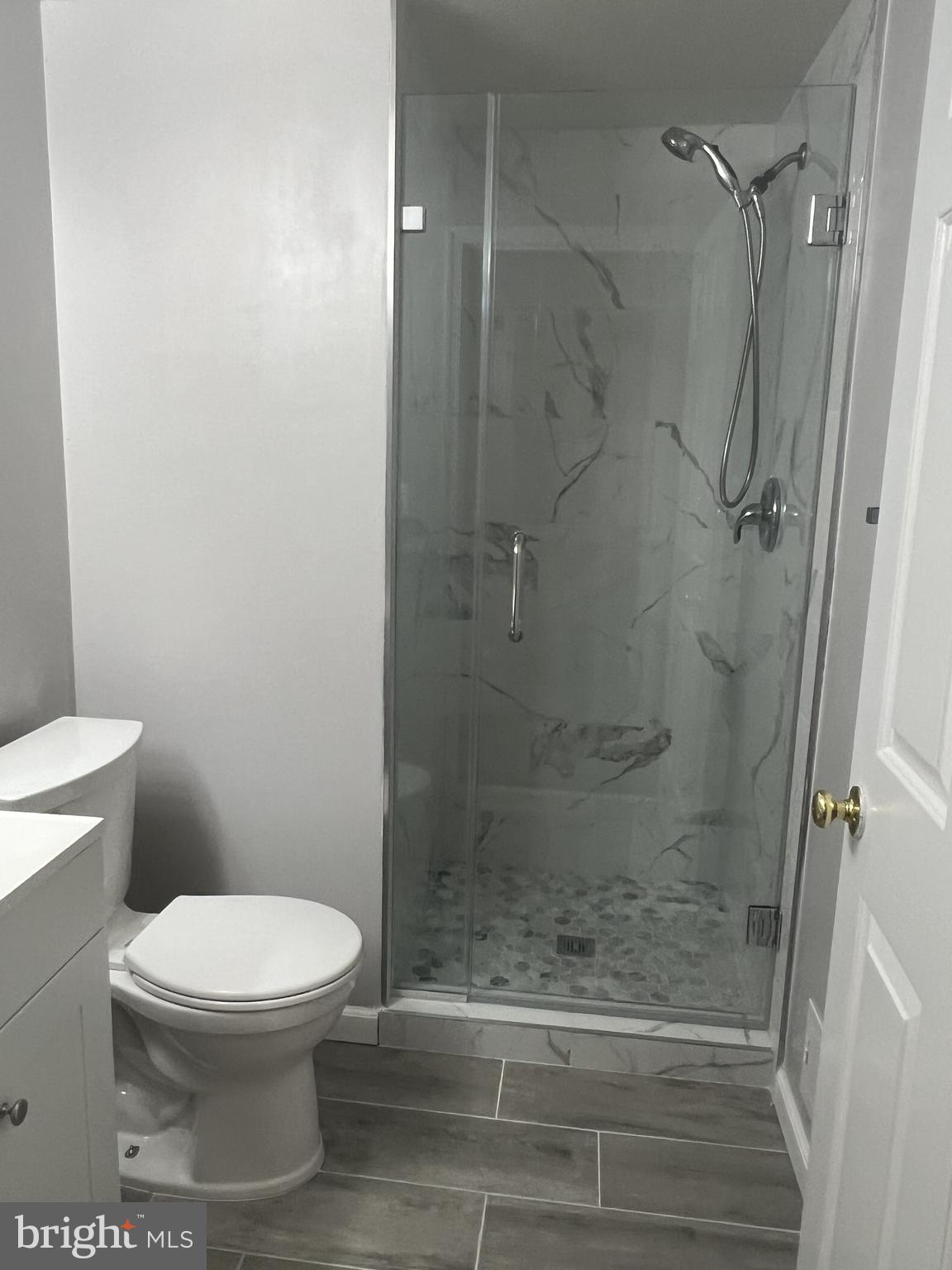 ASHBURN VILLAGE - Residential Lease