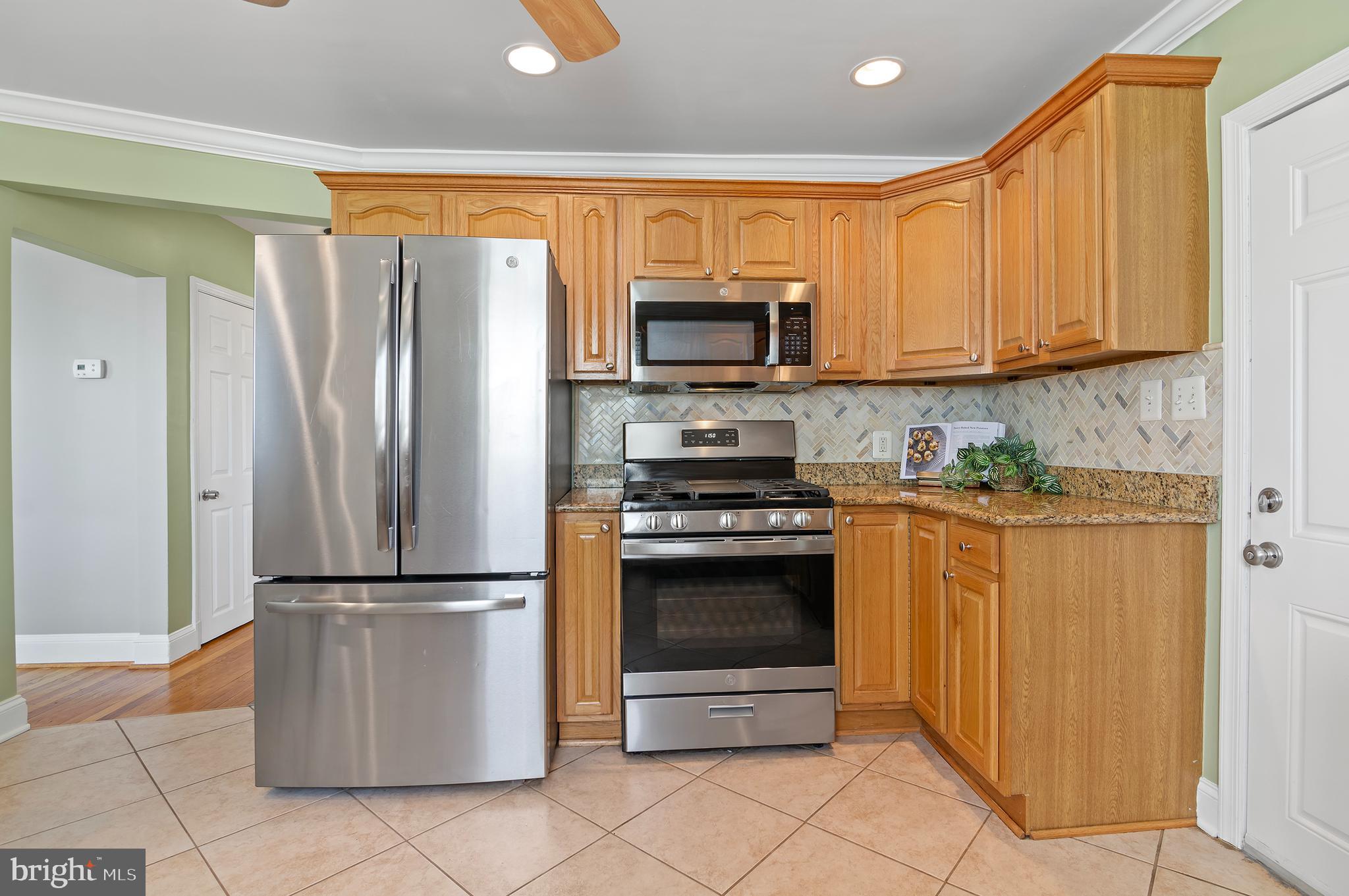 FULLERTON FARMS - Residential