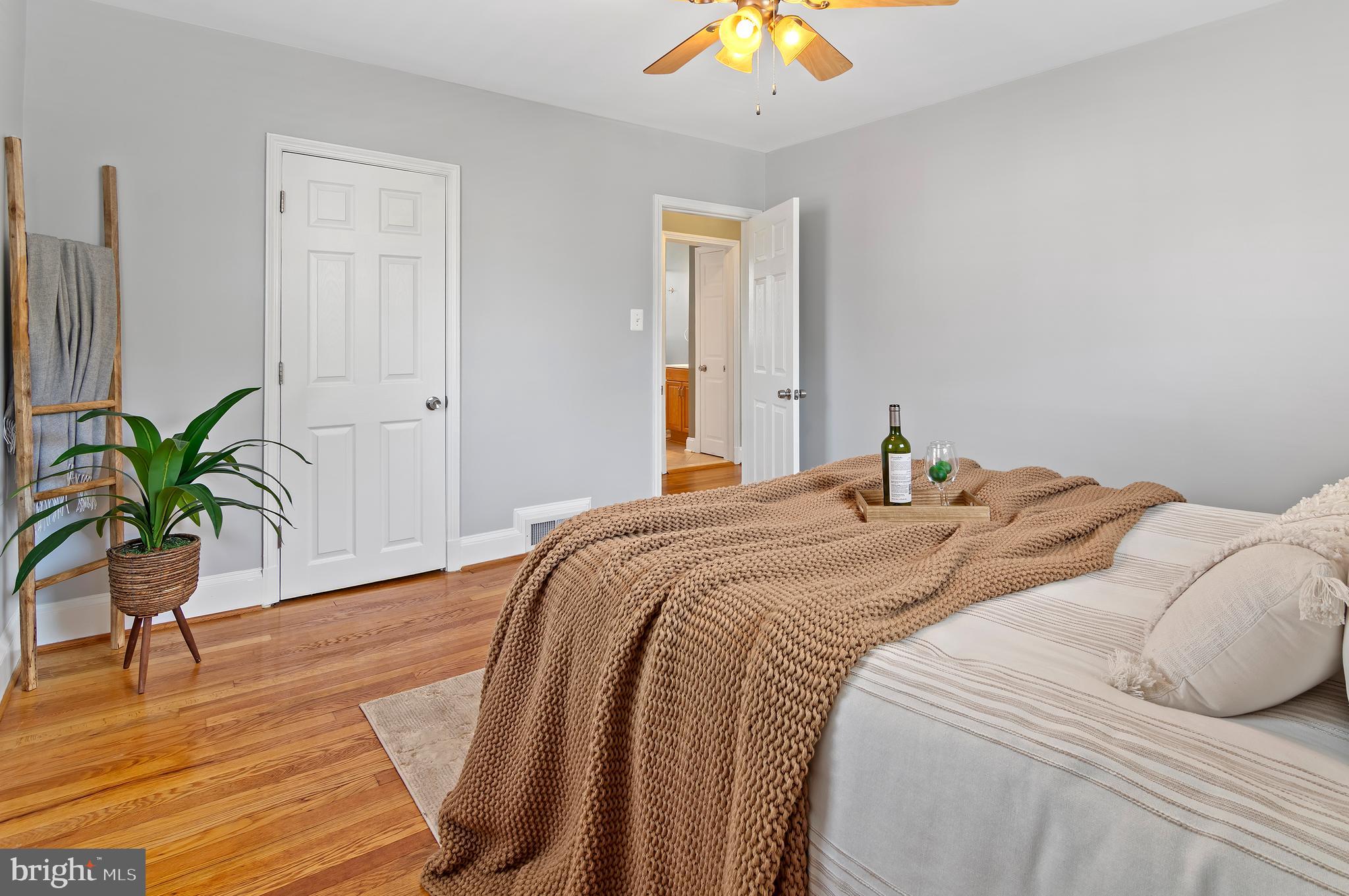 FULLERTON FARMS - Residential