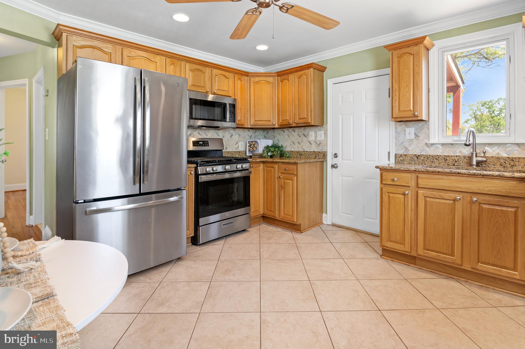 FULLERTON FARMS - Residential