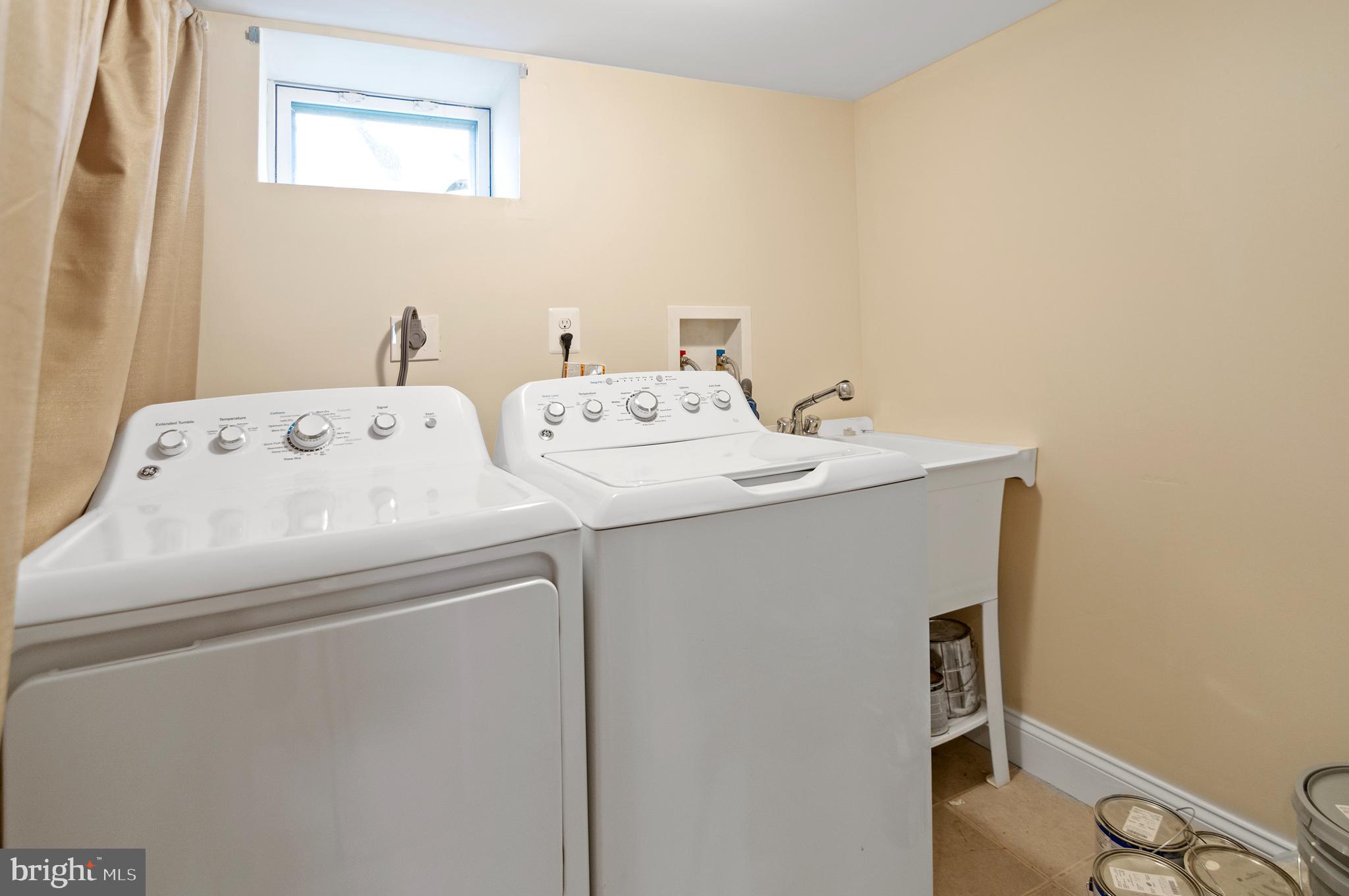 FULLERTON FARMS - Residential