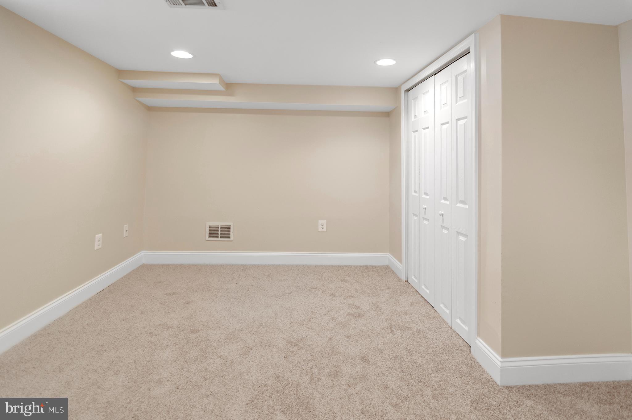 FULLERTON FARMS - Residential