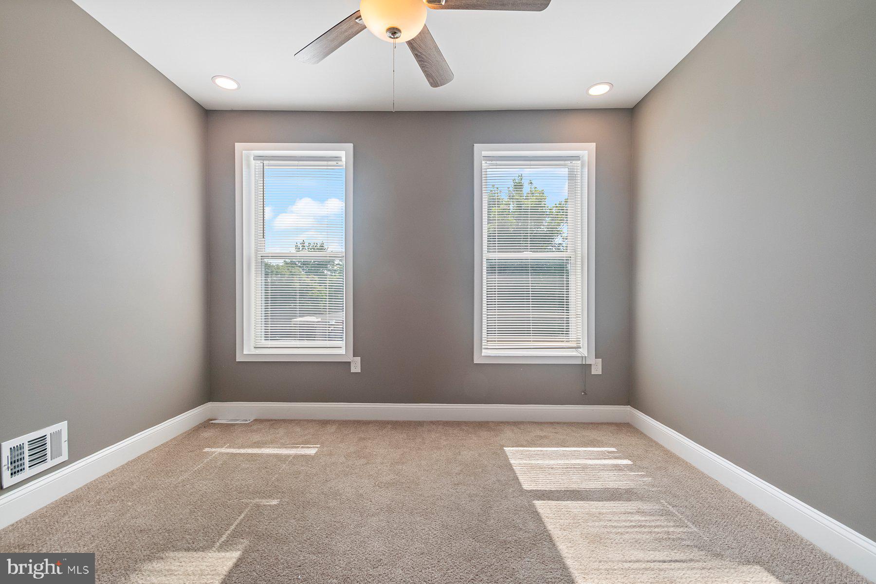 CLIFTON PARK - Residential