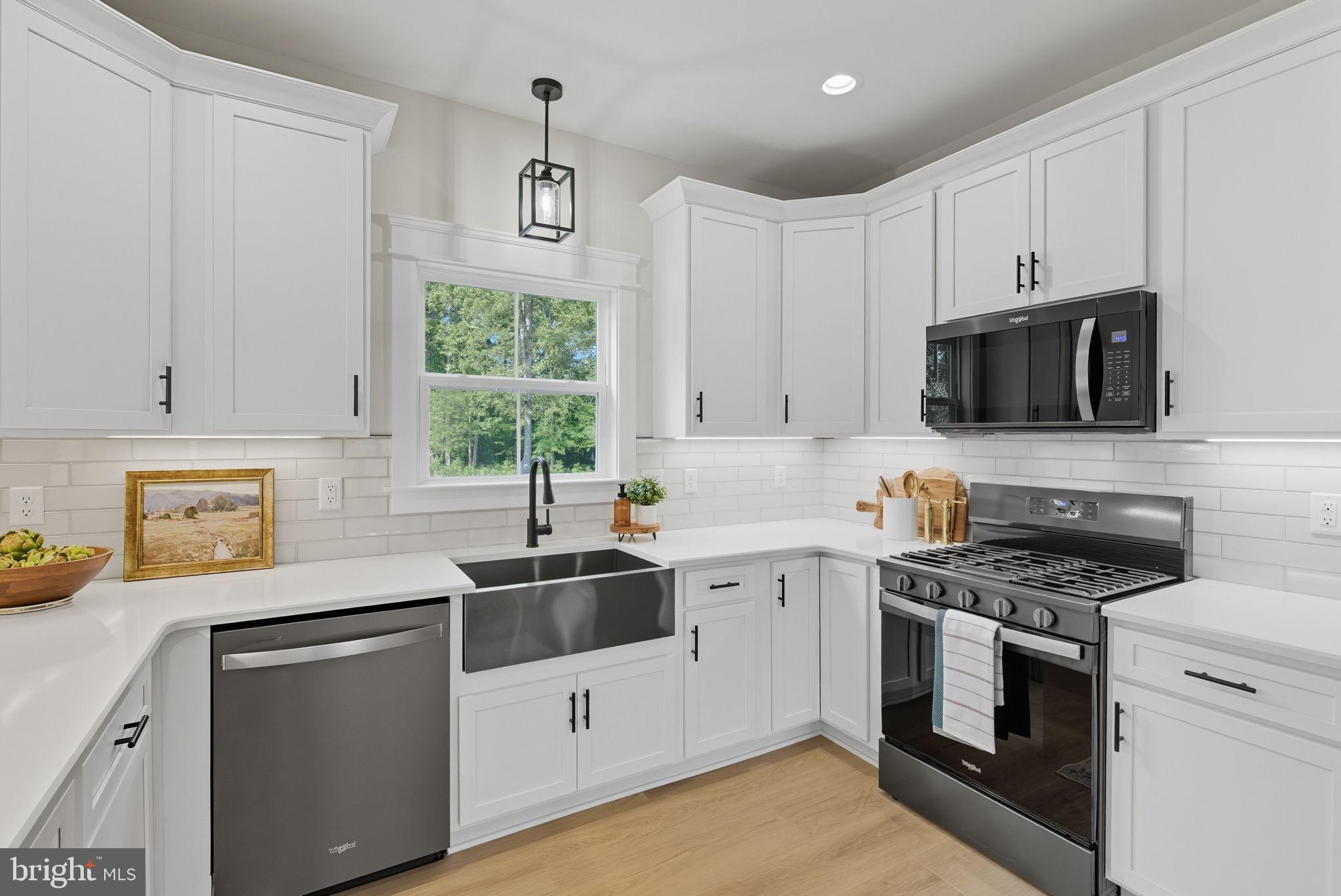 NOAH'S LANDING - Residential