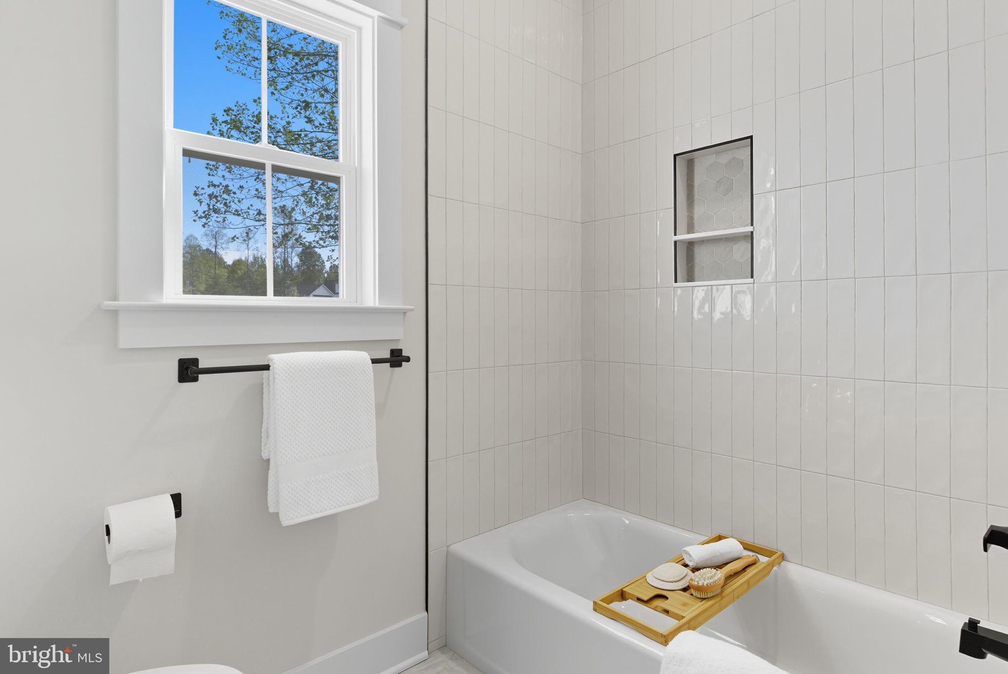 NOAH'S LANDING - Residential