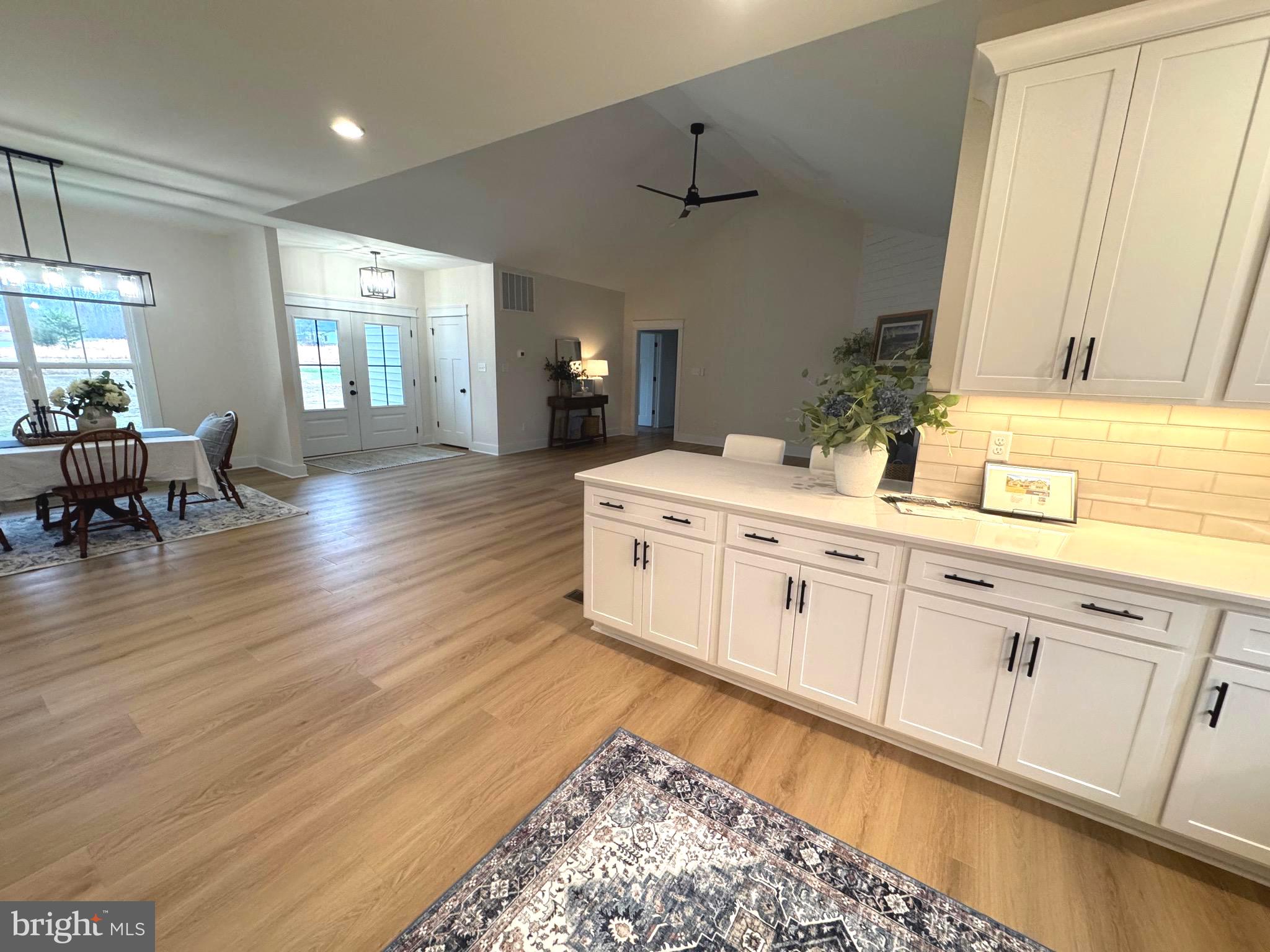 NOAH'S LANDING - Residential