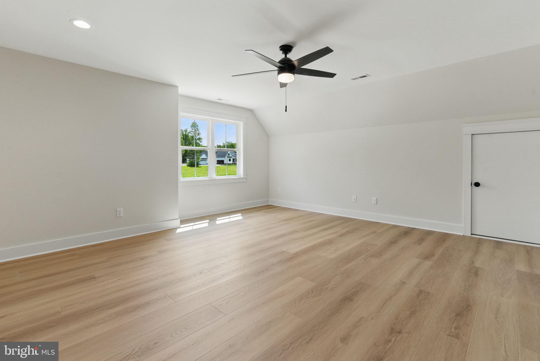 NOAH'S LANDING - Residential