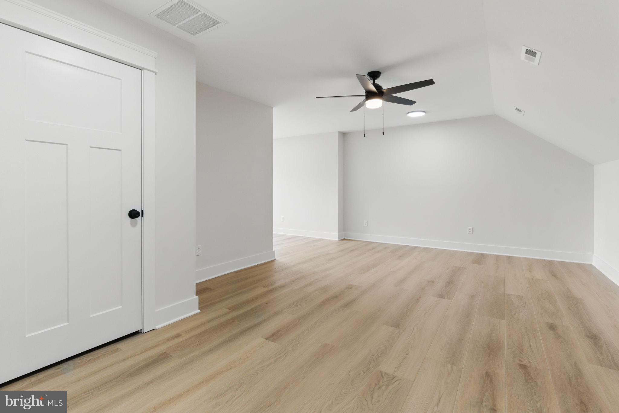 NOAH'S LANDING - Residential