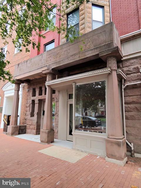 330 PENNSYLVANIA AVENUE SE