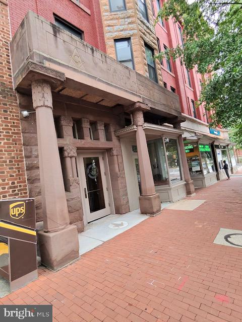 330 PENNSYLVANIA AVENUE SE