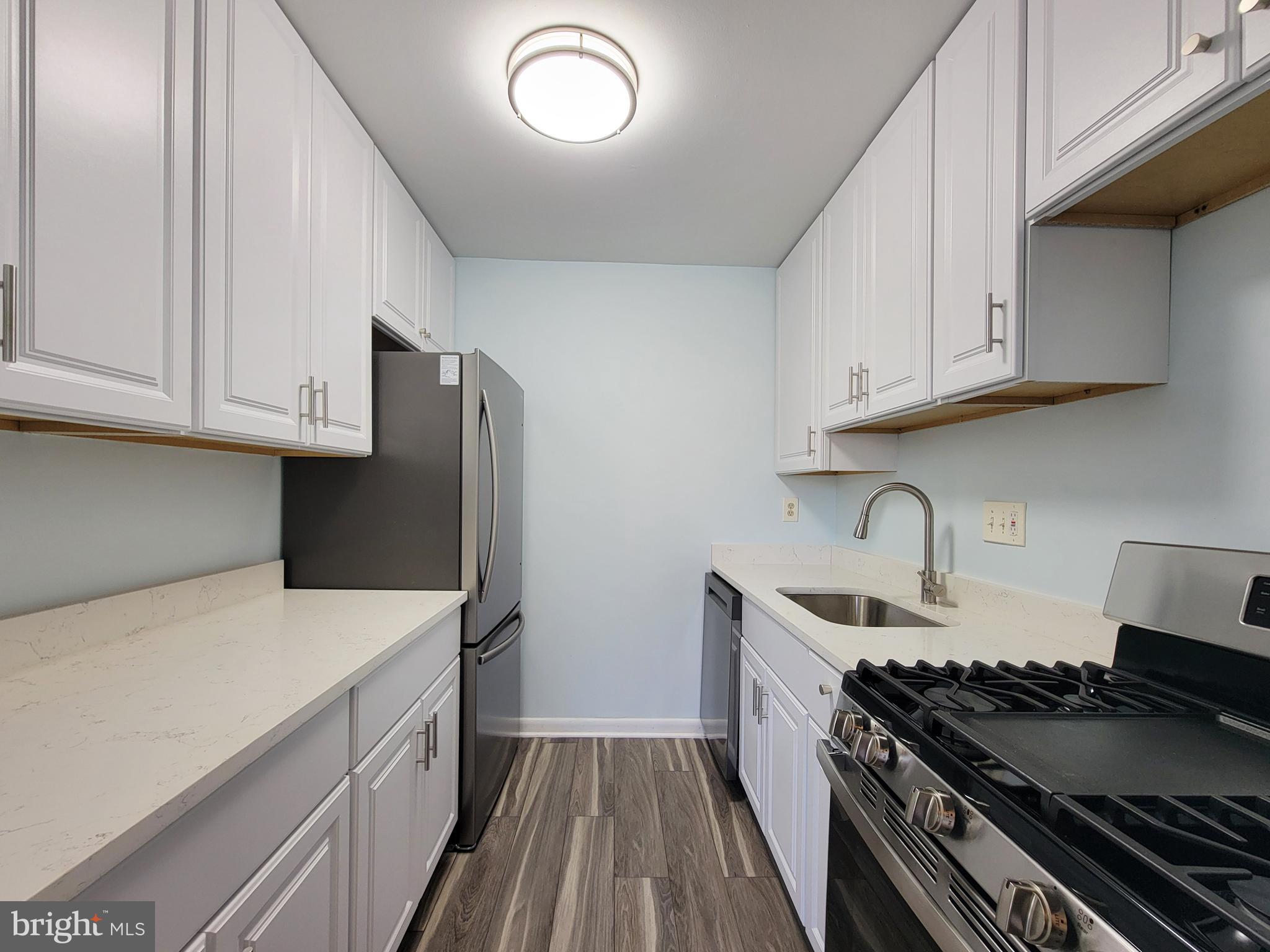 FALLS CHURCH GARDENS - Residential