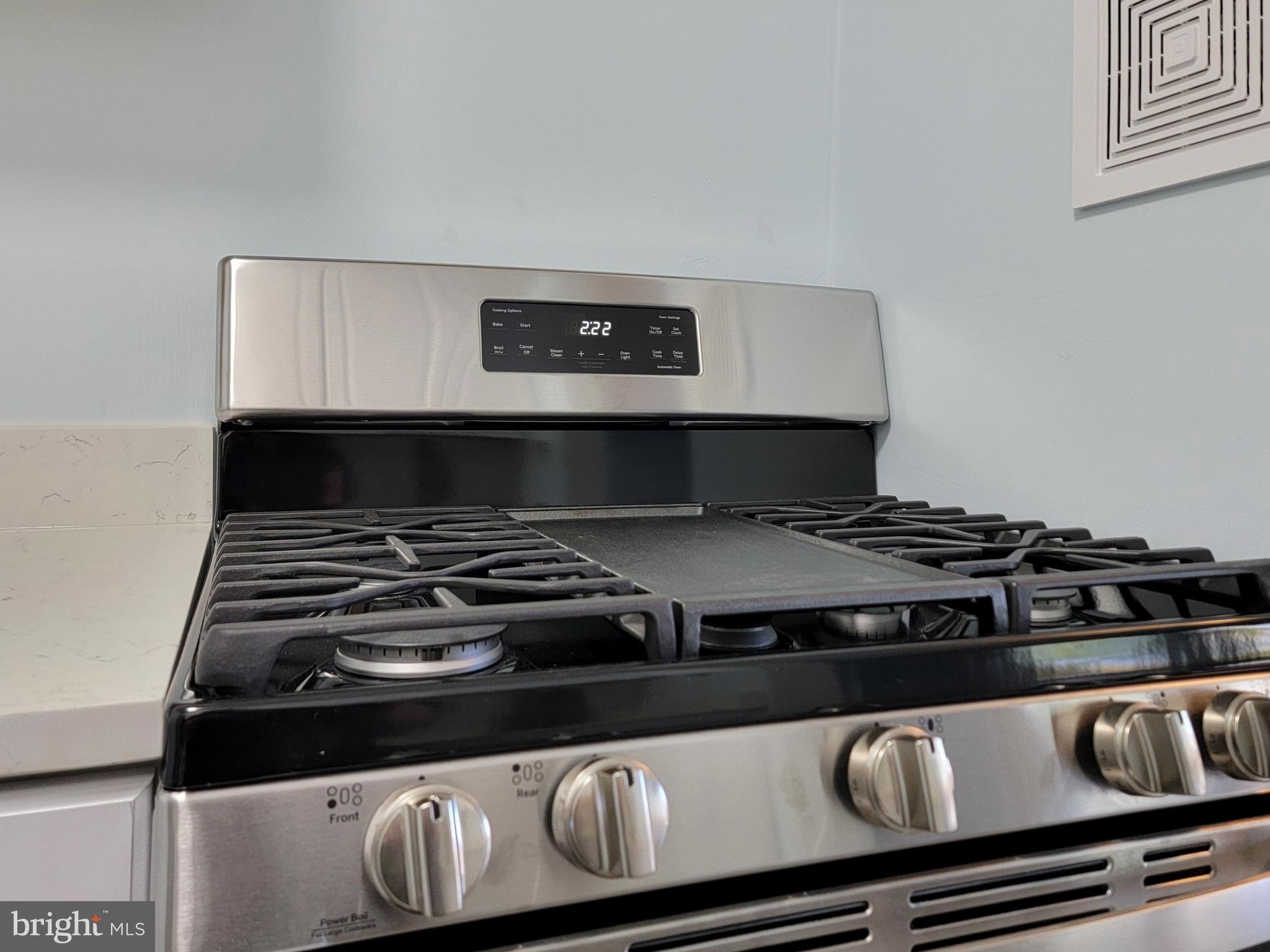 FALLS CHURCH GARDENS - Residential