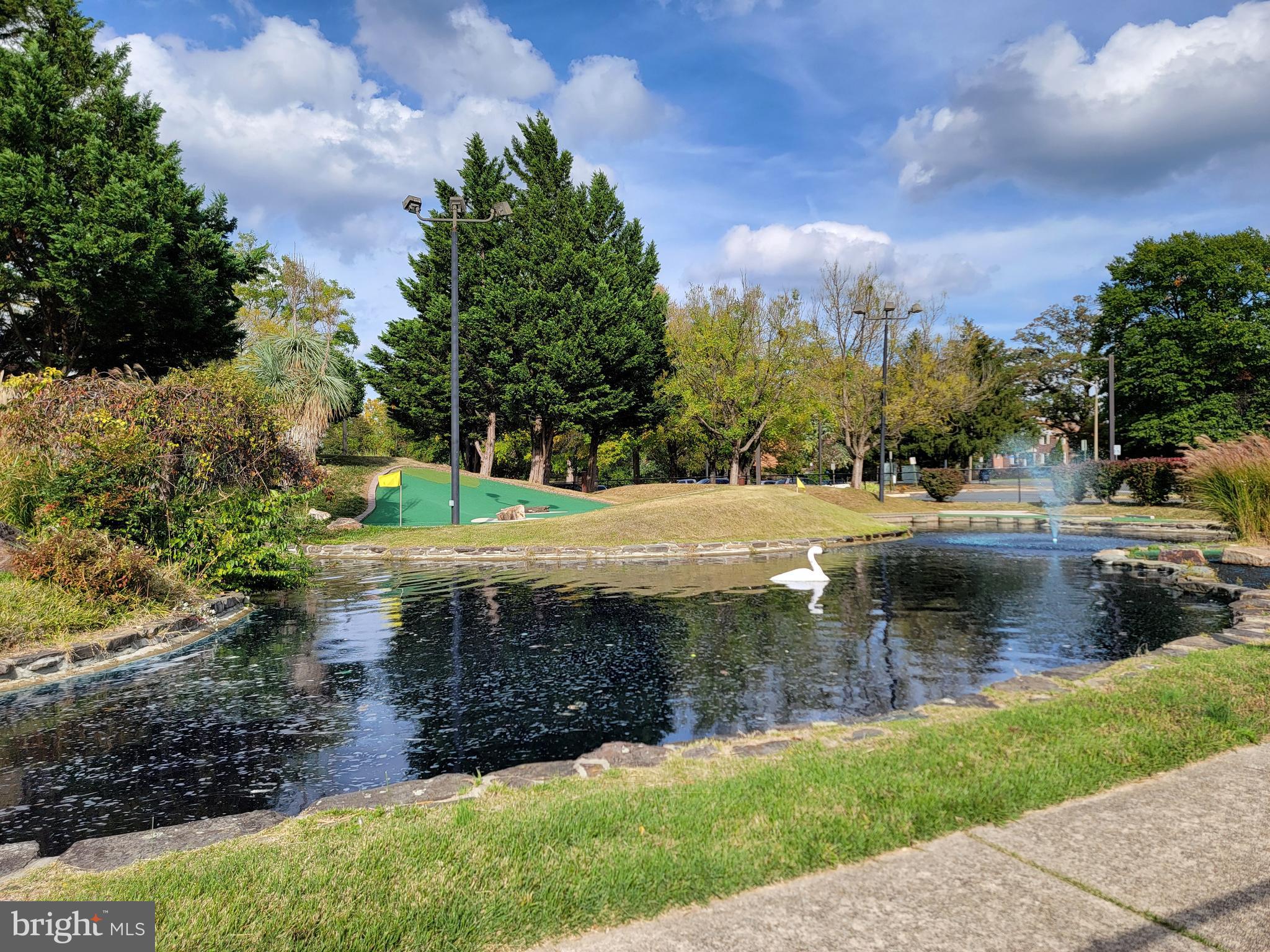 FALLS CHURCH GARDENS - Residential