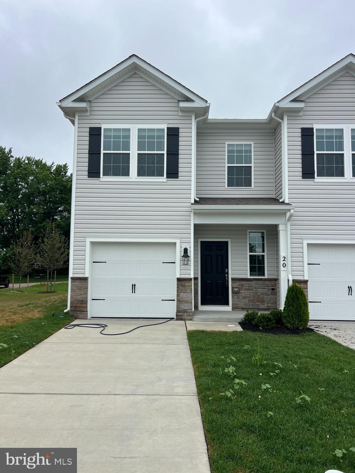 Brand-new, never been lived in, 1500 sqft, 3 BR, 2.5 Bath, townhome rental in Gettysburg School District, just on the outskirts of Historic Gettysburg Borough.