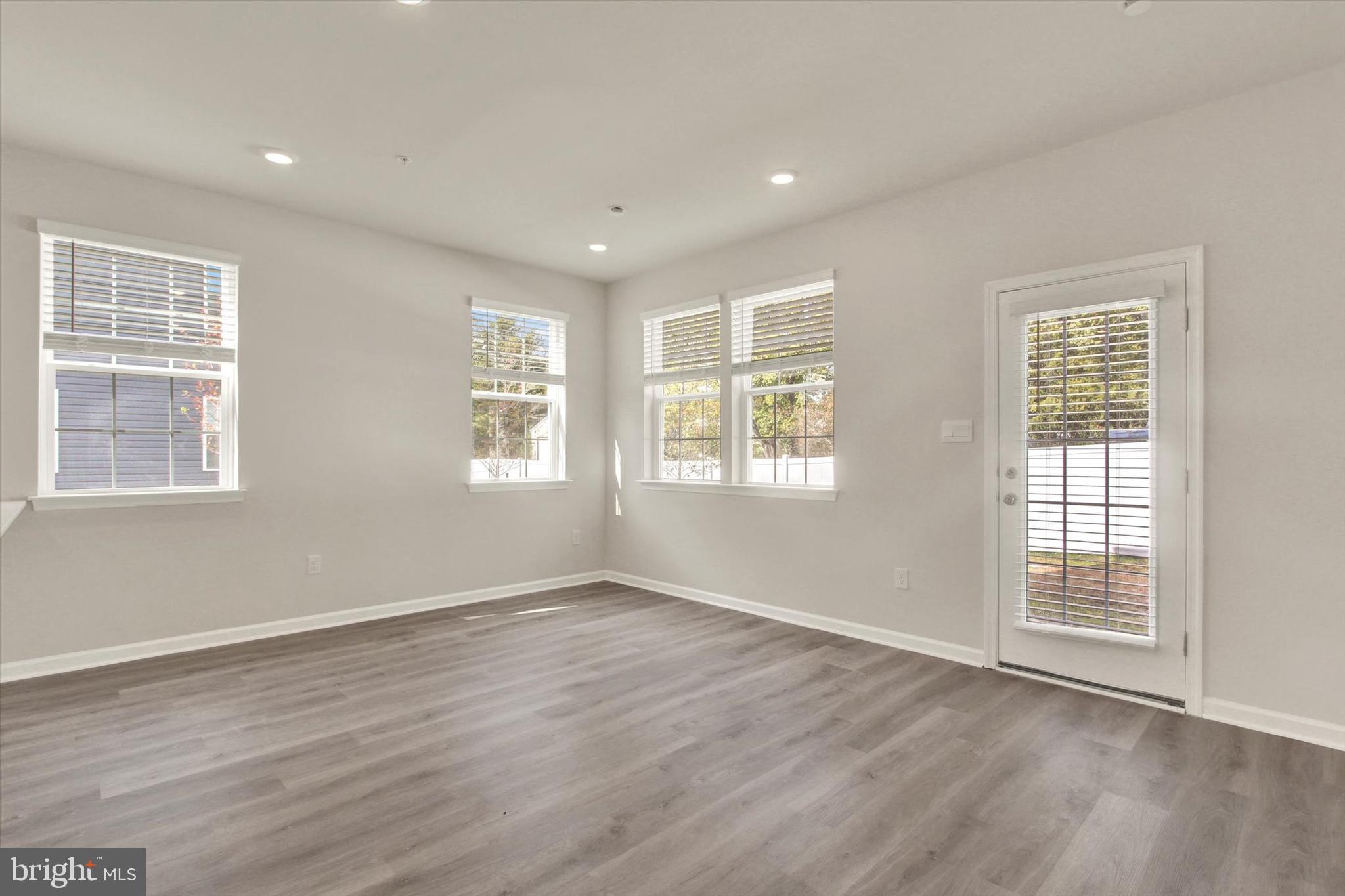 CAMBRIDGE CROSSING - Residential Lease