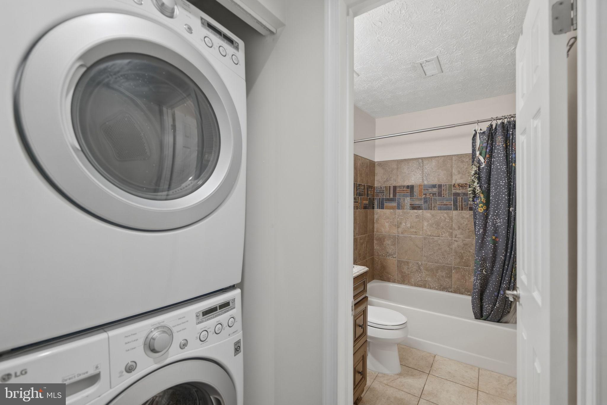 KINGS CONTRIVANCE - Residential