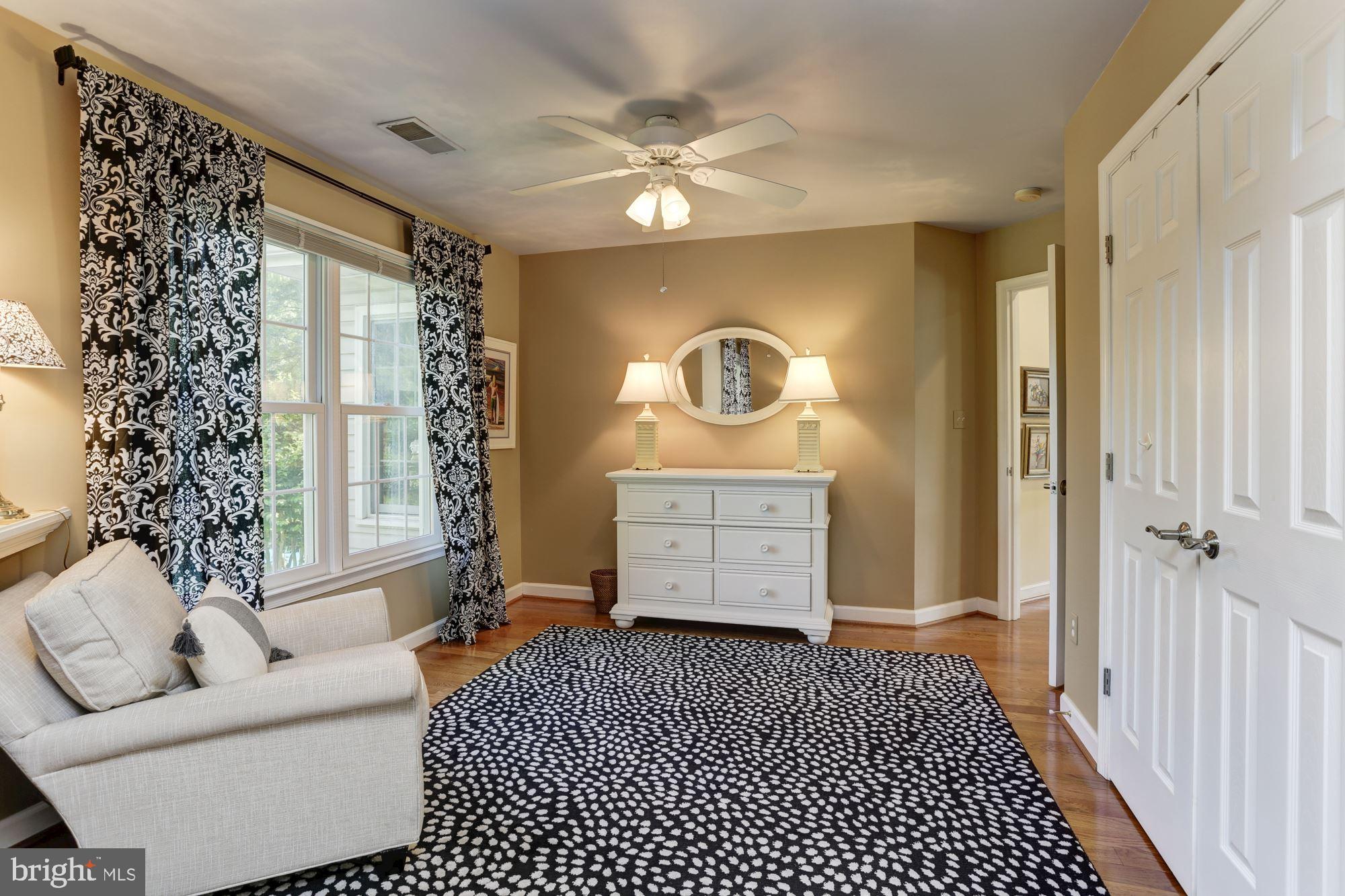 GREEN HILL MANOR - Residential