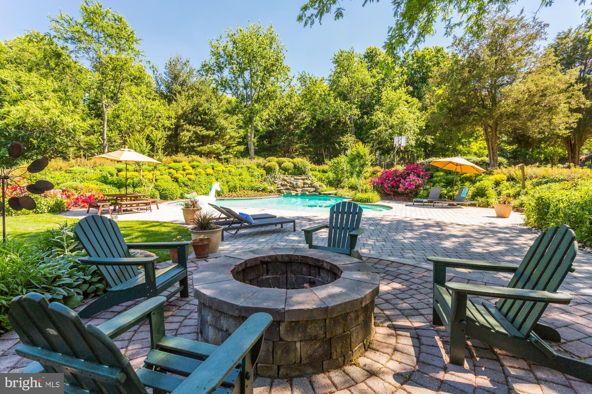 GREEN HILL MANOR - Residential