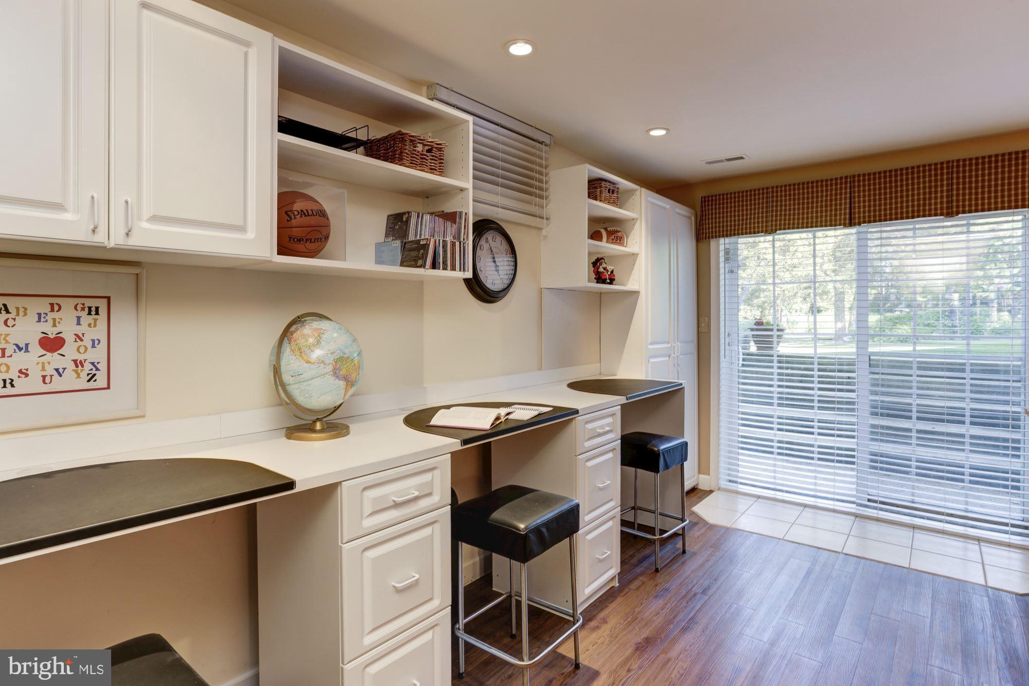 GREEN HILL MANOR - Residential