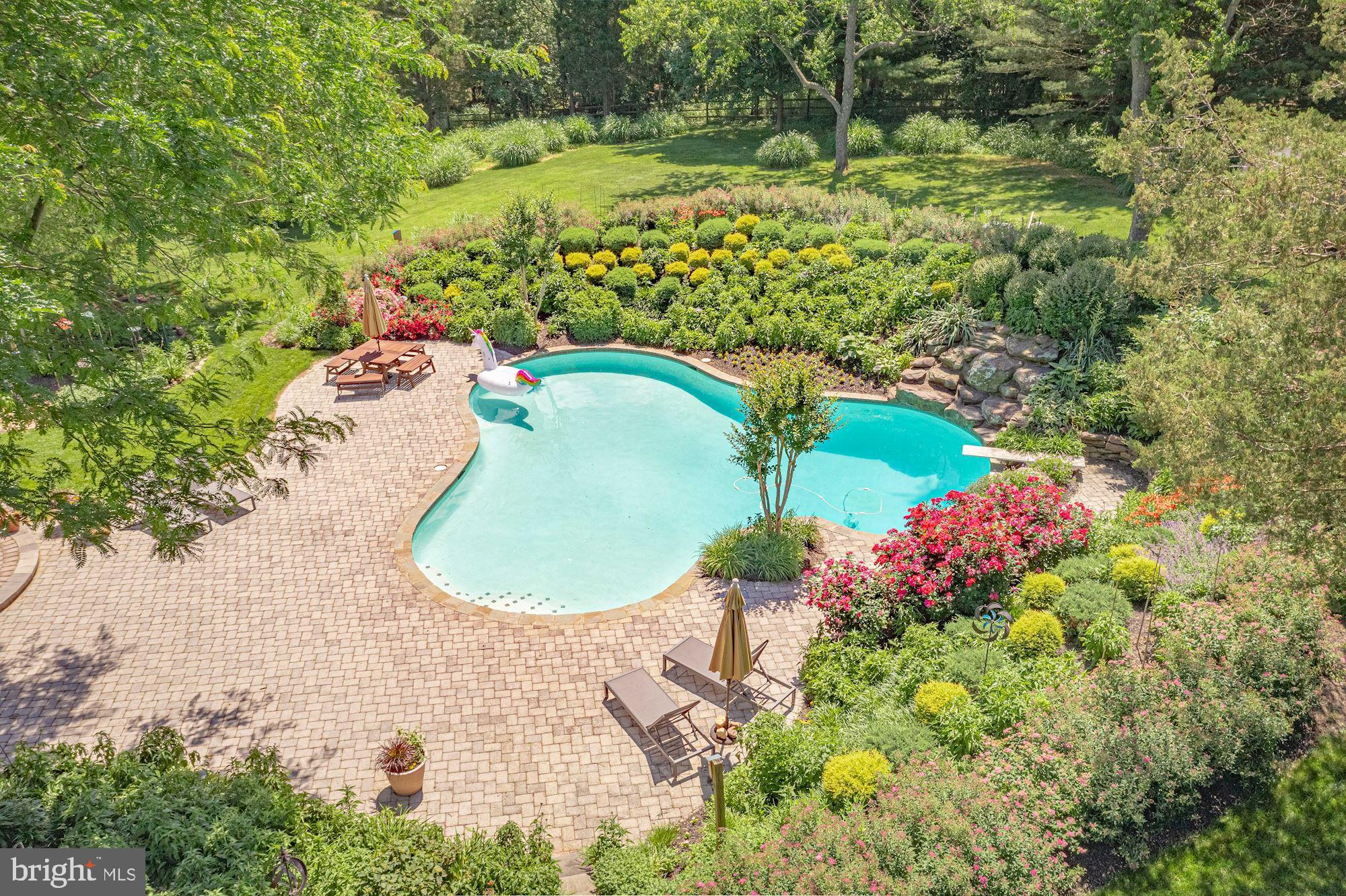 GREEN HILL MANOR - Residential