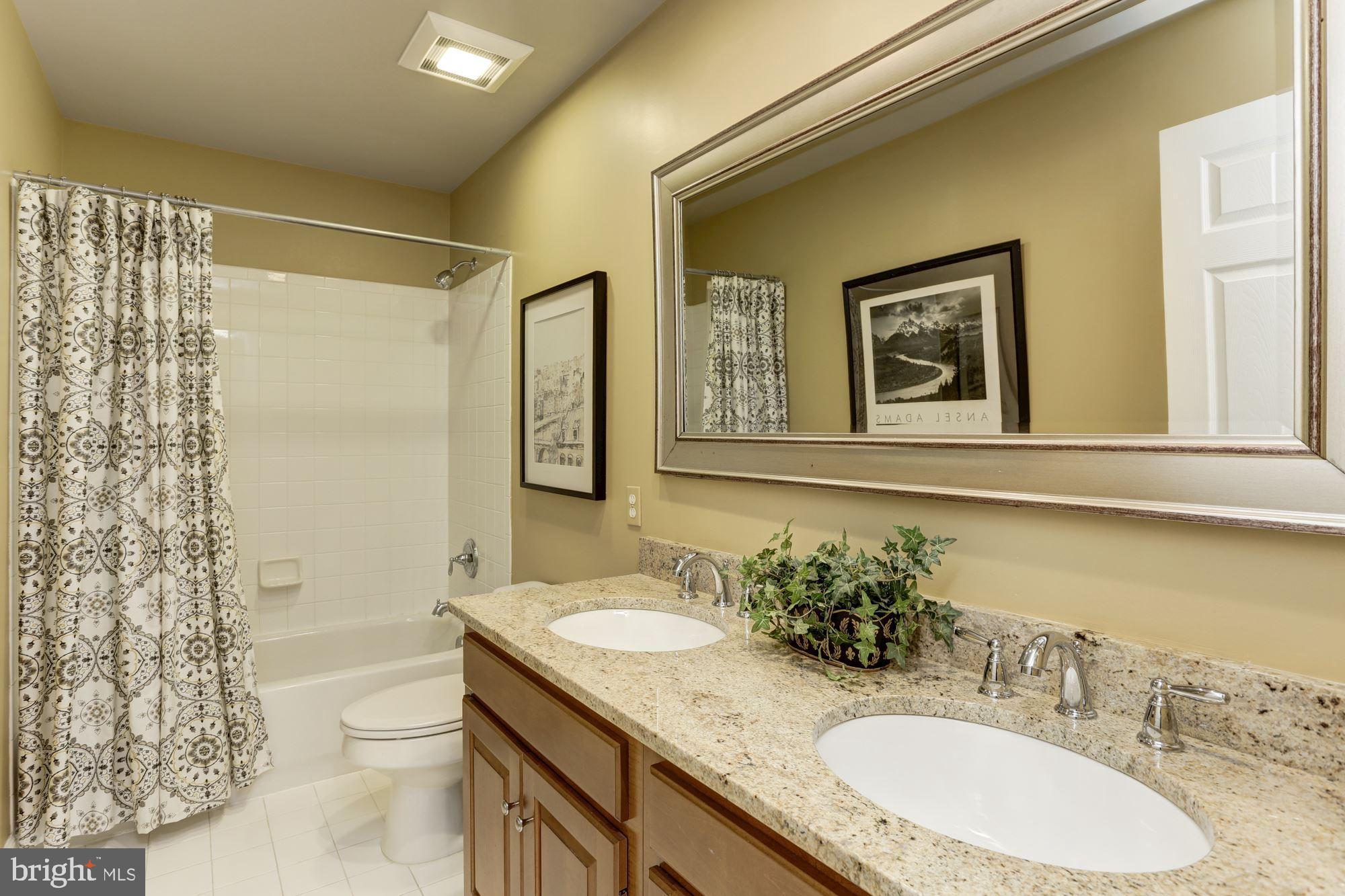 GREEN HILL MANOR - Residential