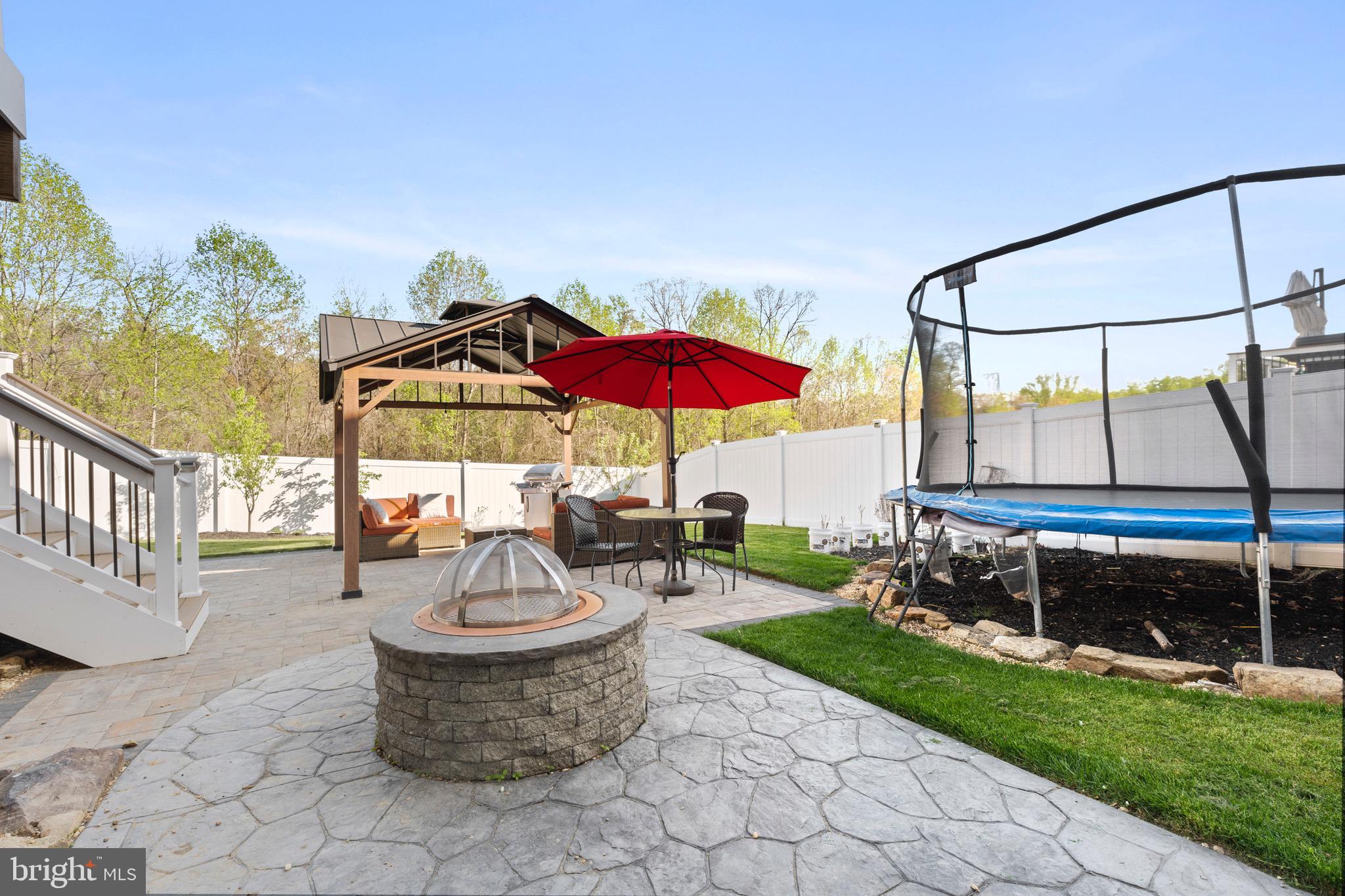 MAGNESS MILL - Residential