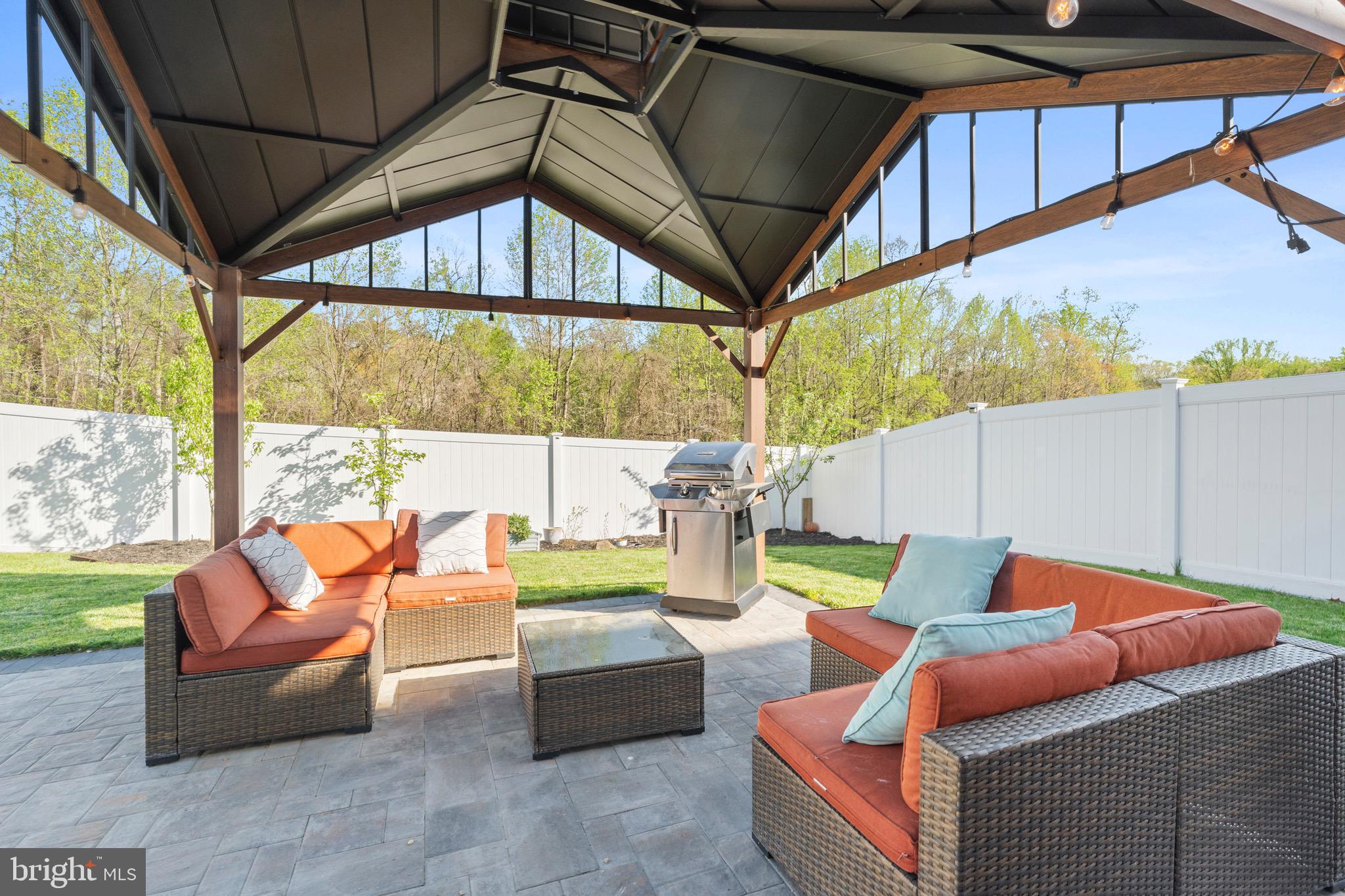 MAGNESS MILL - Residential