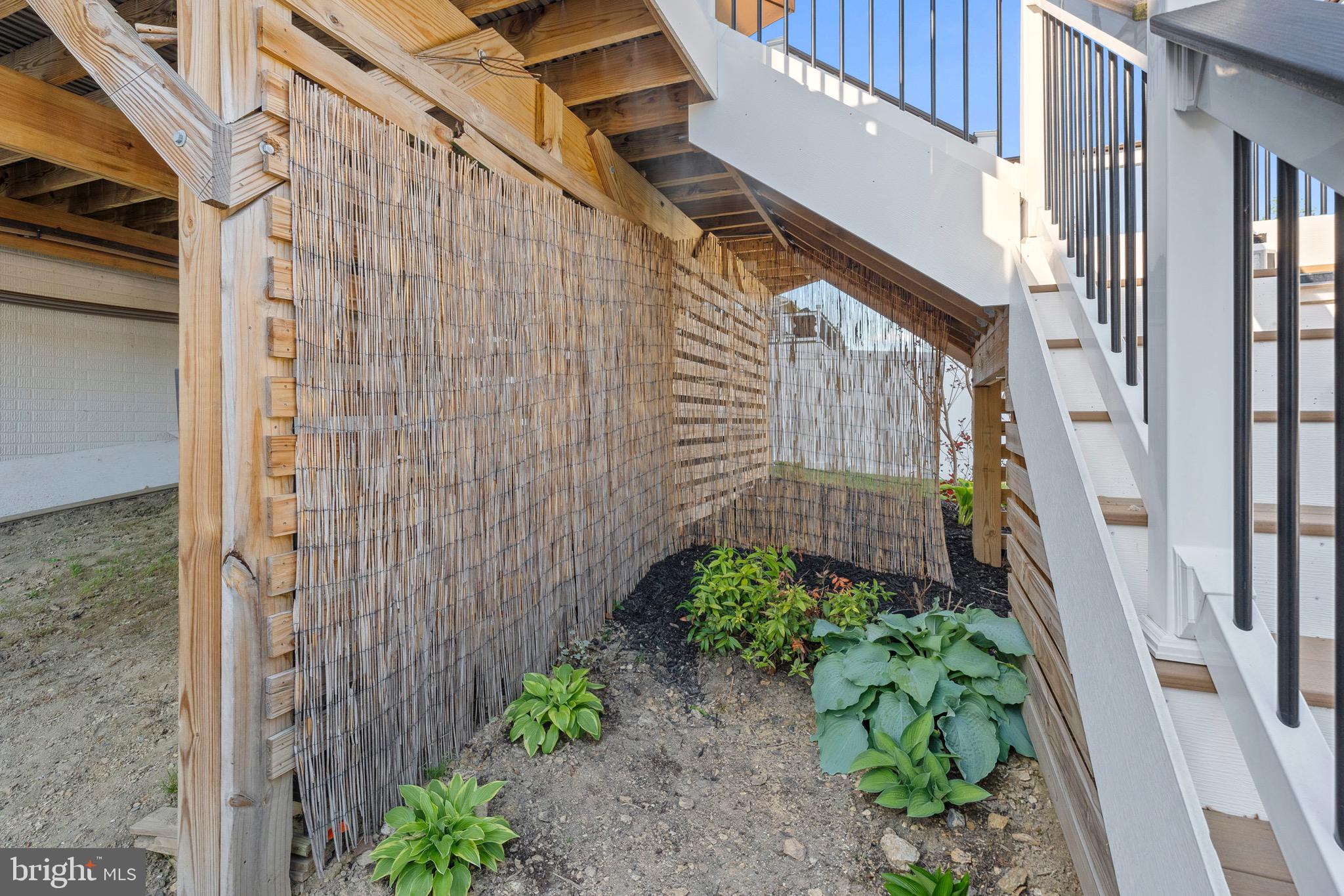 MAGNESS MILL - Residential