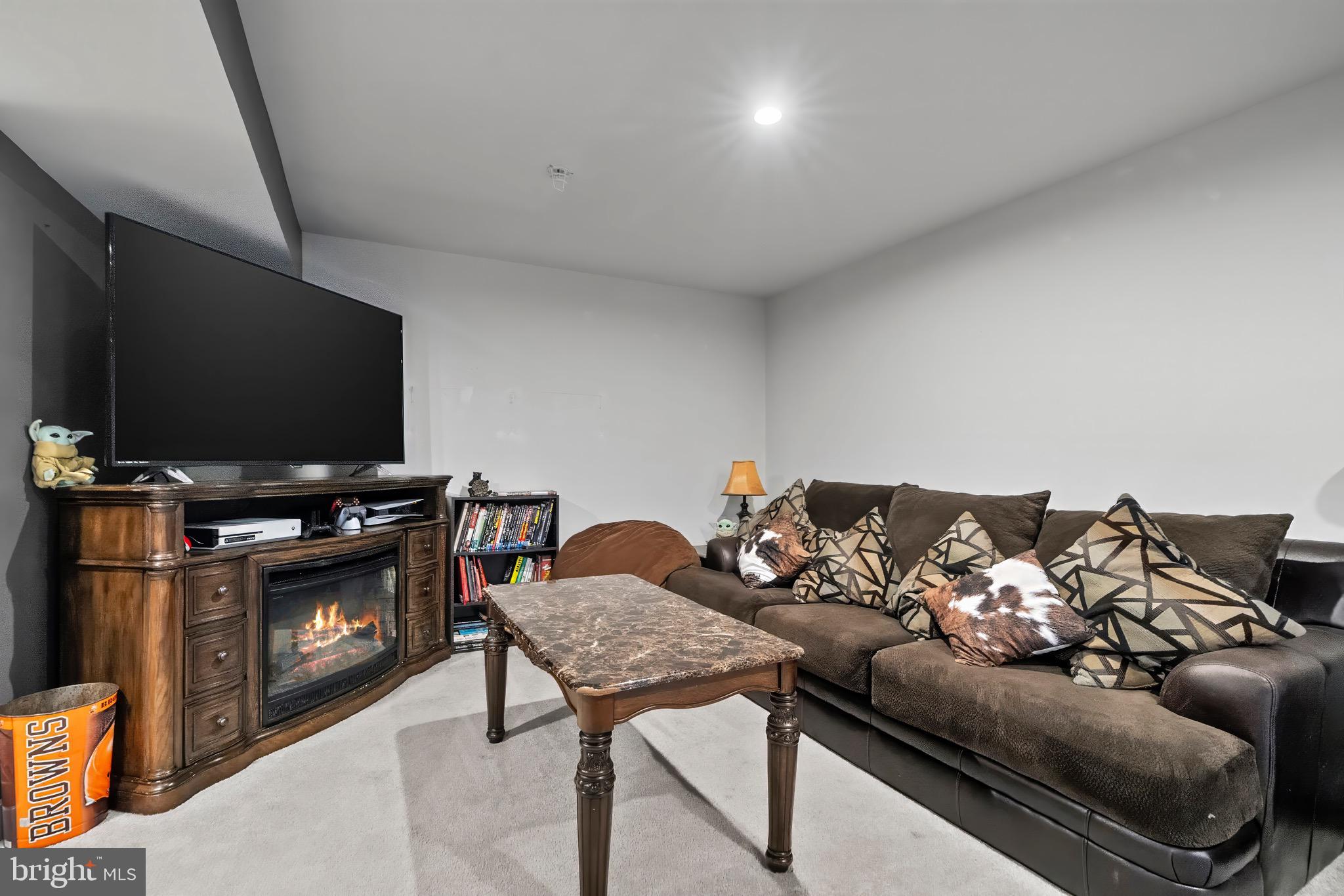 MAGNESS MILL - Residential