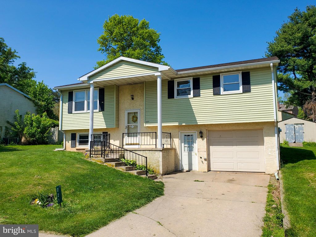 Photo of 221 NEW ST, TERRE HILL, PA 17581 (MLS # PALA2034660)