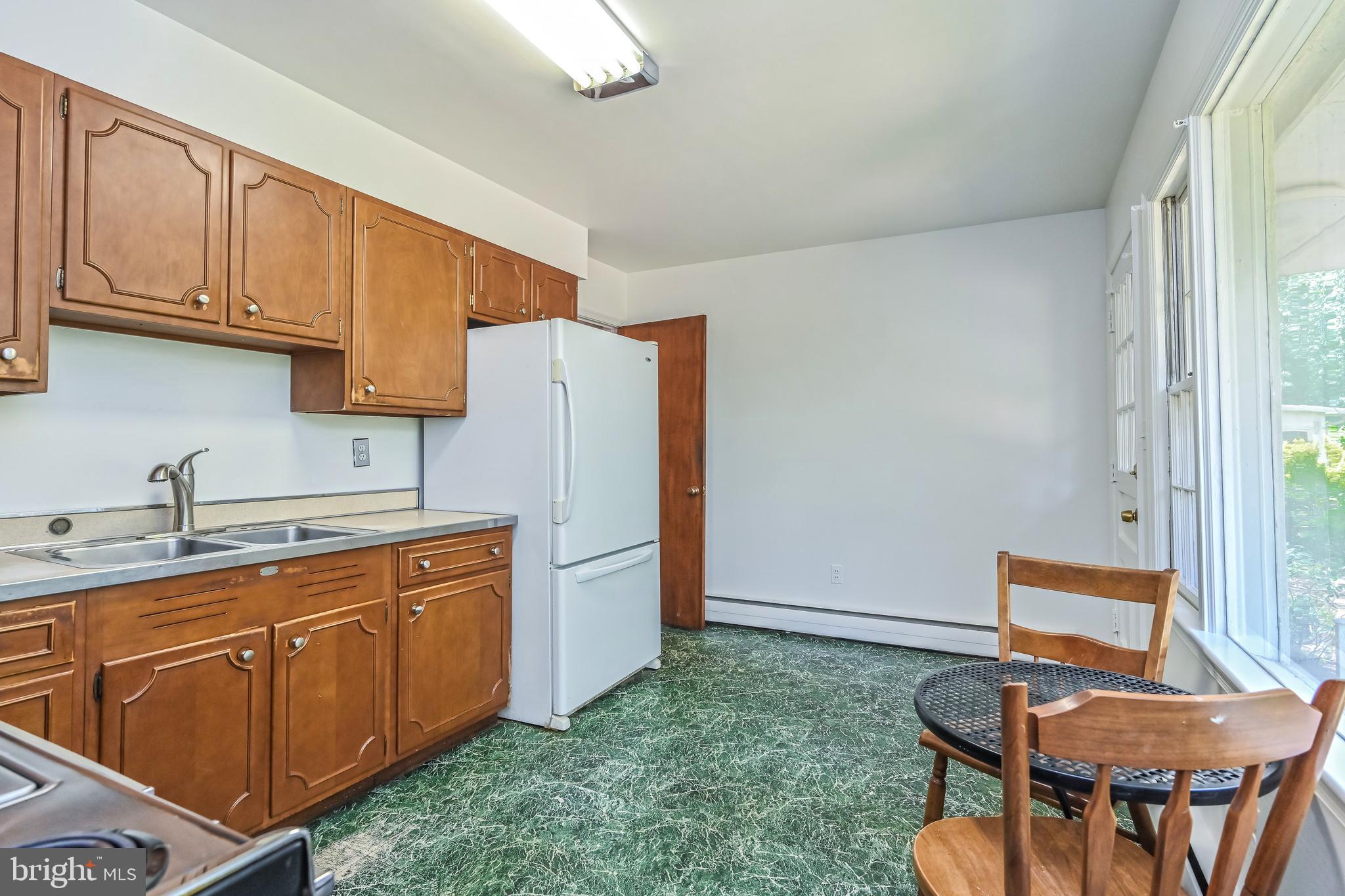 GLEN ACRES - Residential