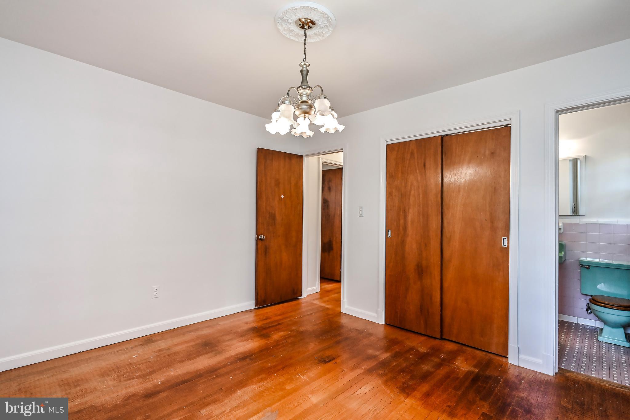 GLEN ACRES - Residential