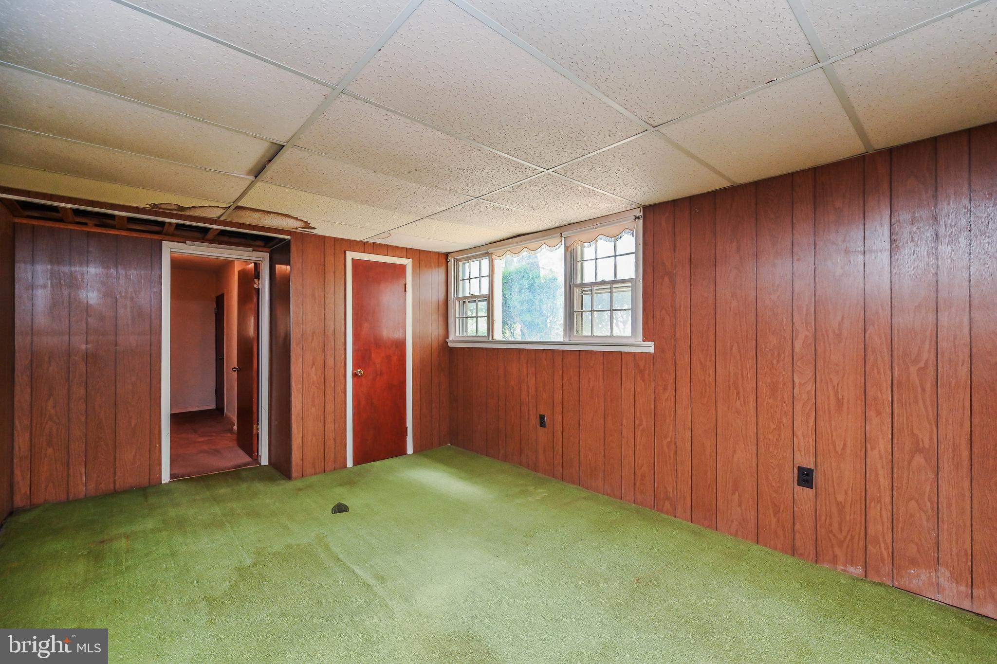 GLEN ACRES - Residential