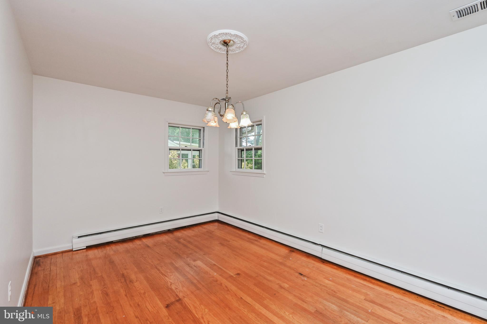 GLEN ACRES - Residential