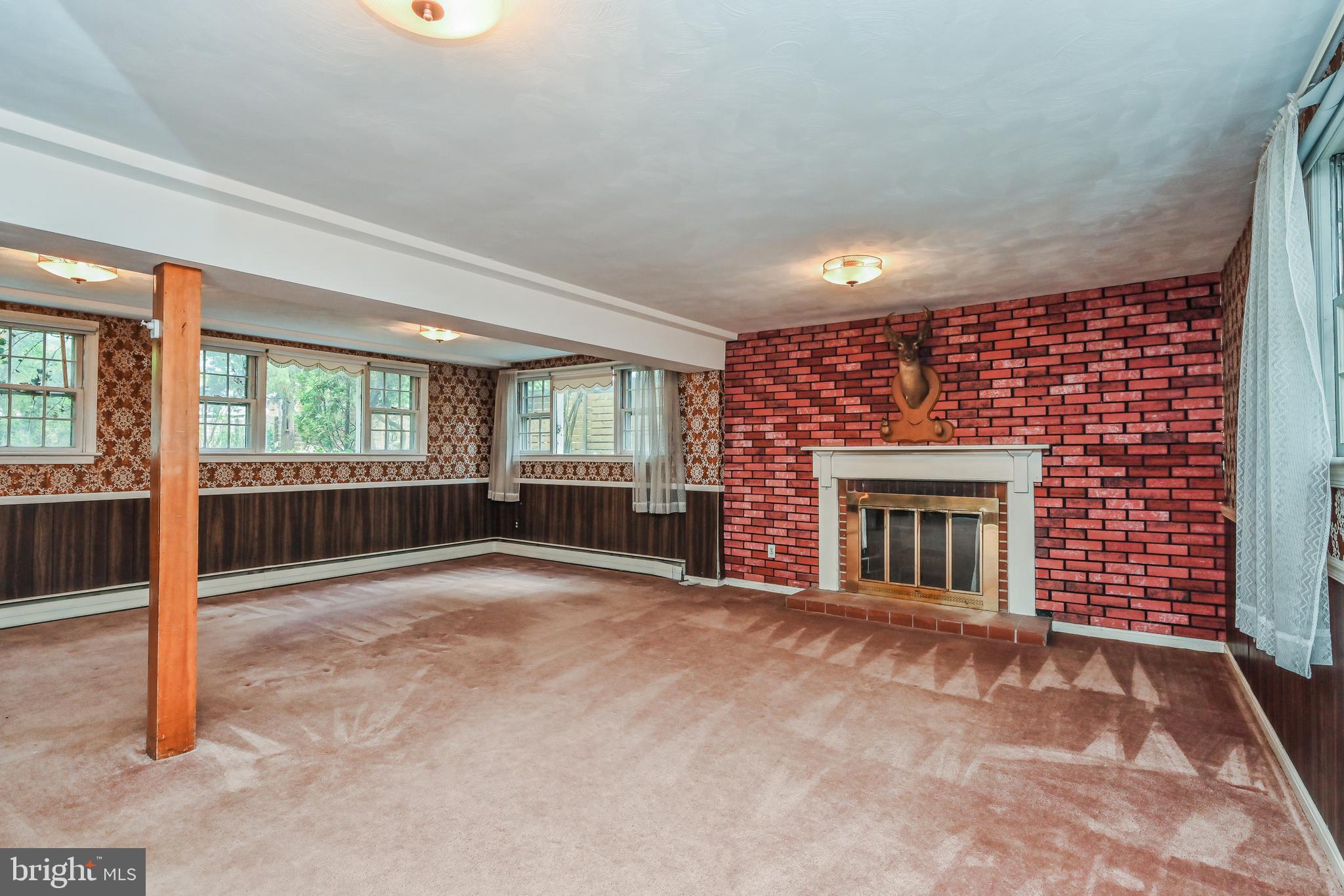 GLEN ACRES - Residential