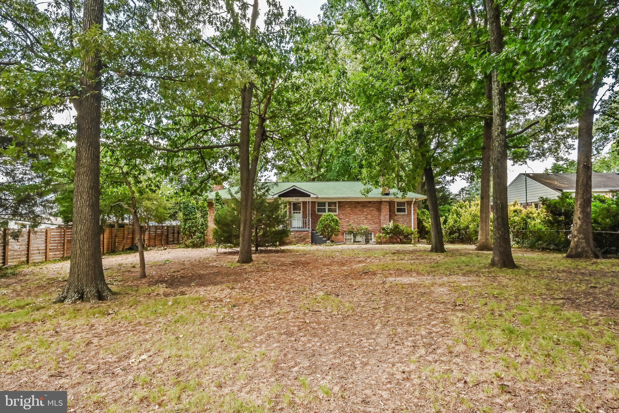 GLEN ACRES - Residential