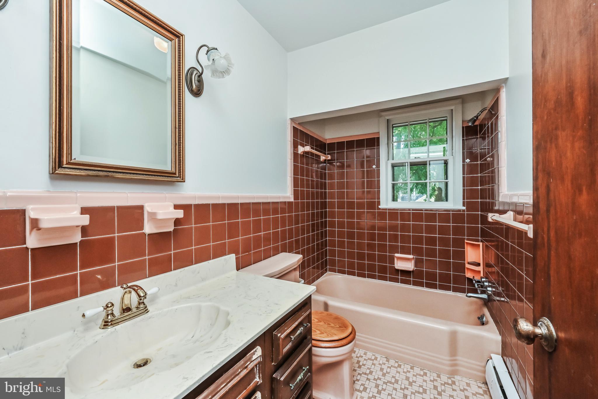 GLEN ACRES - Residential