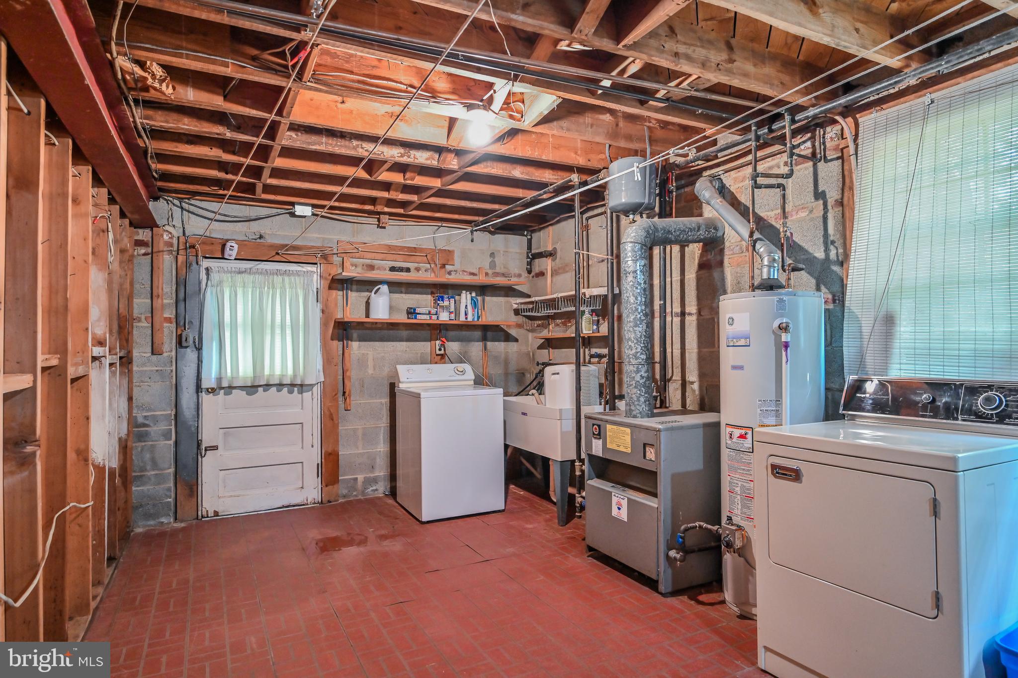 GLEN ACRES - Residential