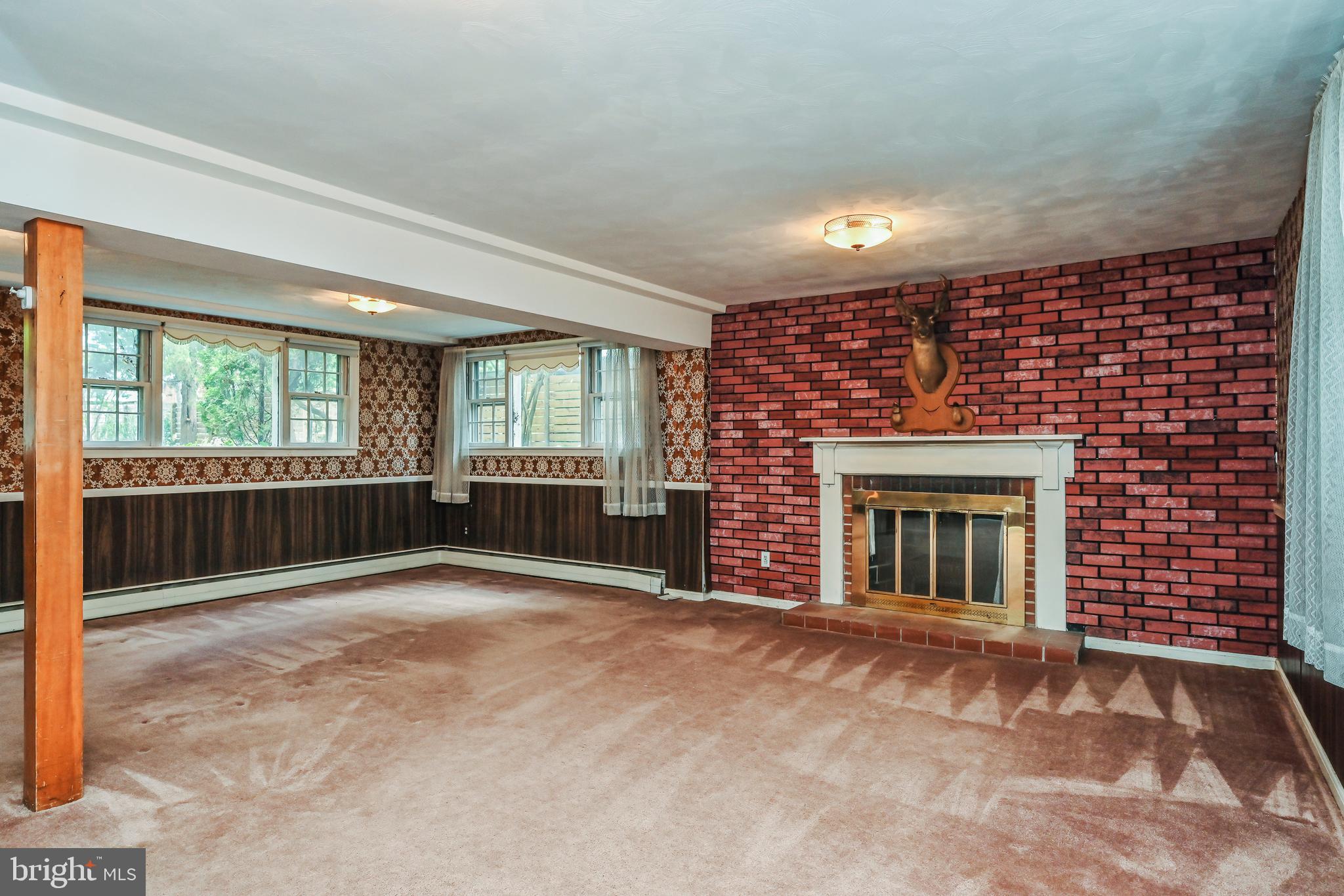 GLEN ACRES - Residential