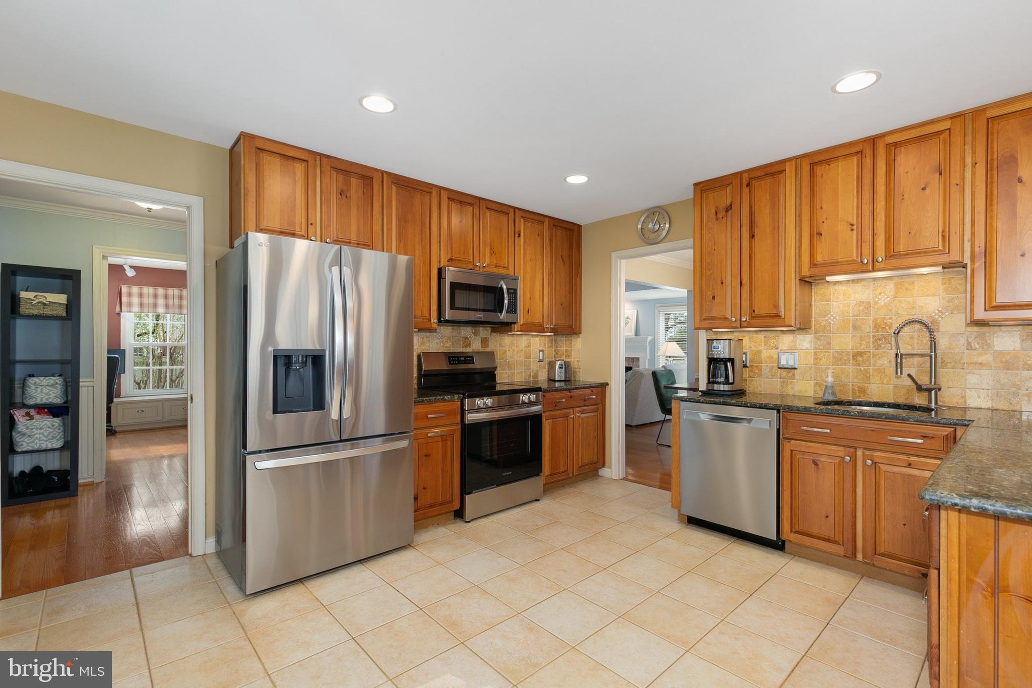 SAYBROOKE - Residential