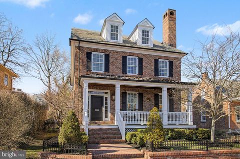 85 E OAKLAND AVENUE DOYLESTOWN PA 18901