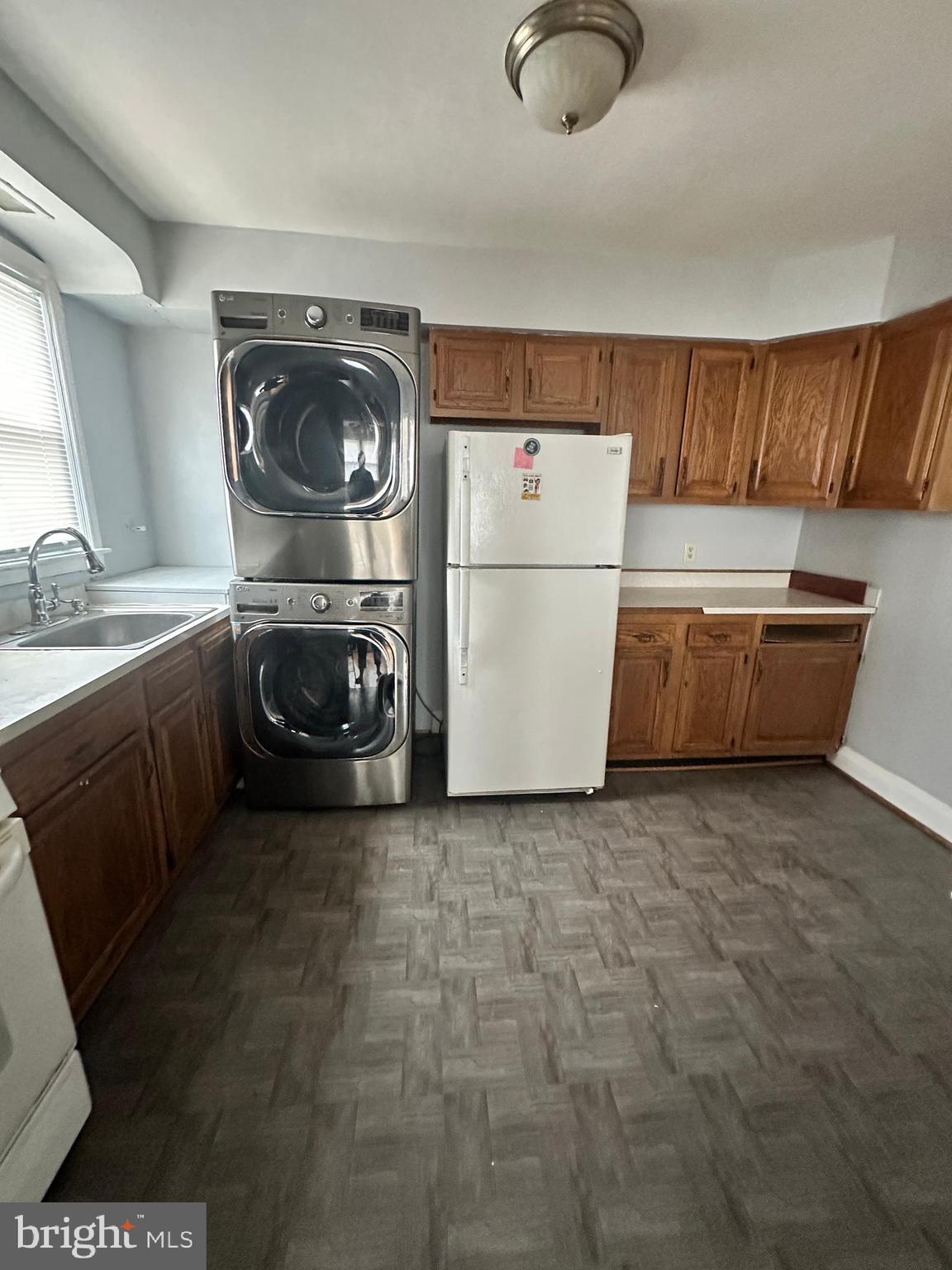 BROAD ACRES - Residential
