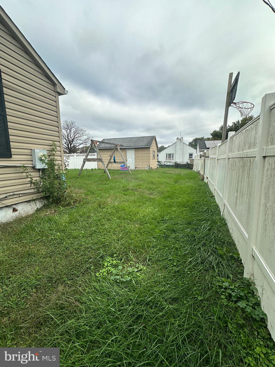 BROAD ACRES - Residential