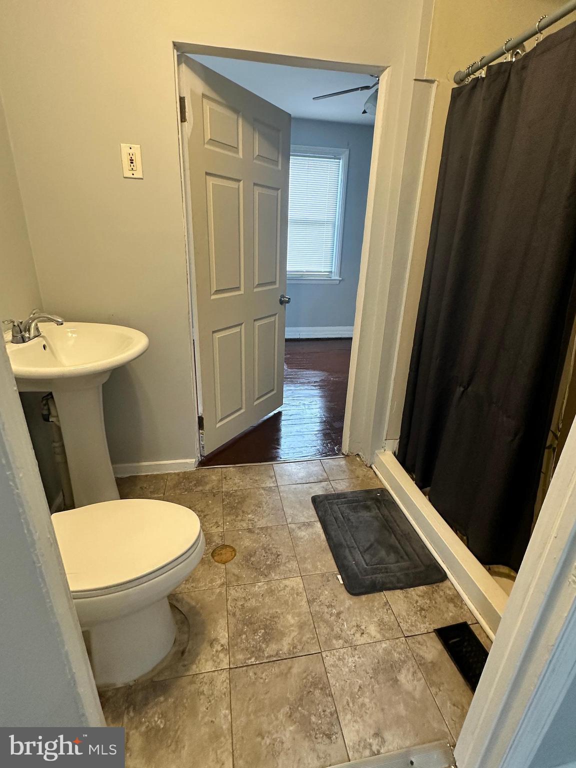 BROAD ACRES - Residential