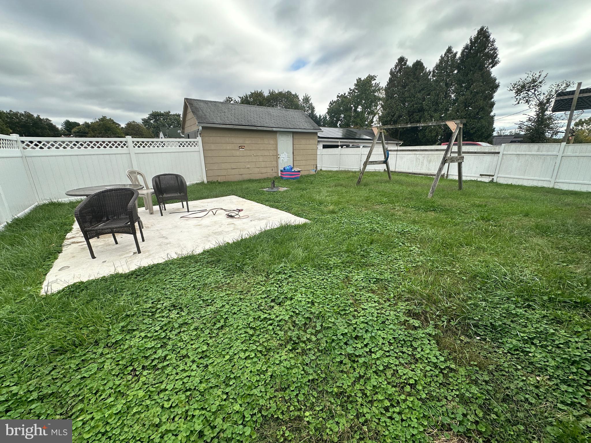 BROAD ACRES - Residential