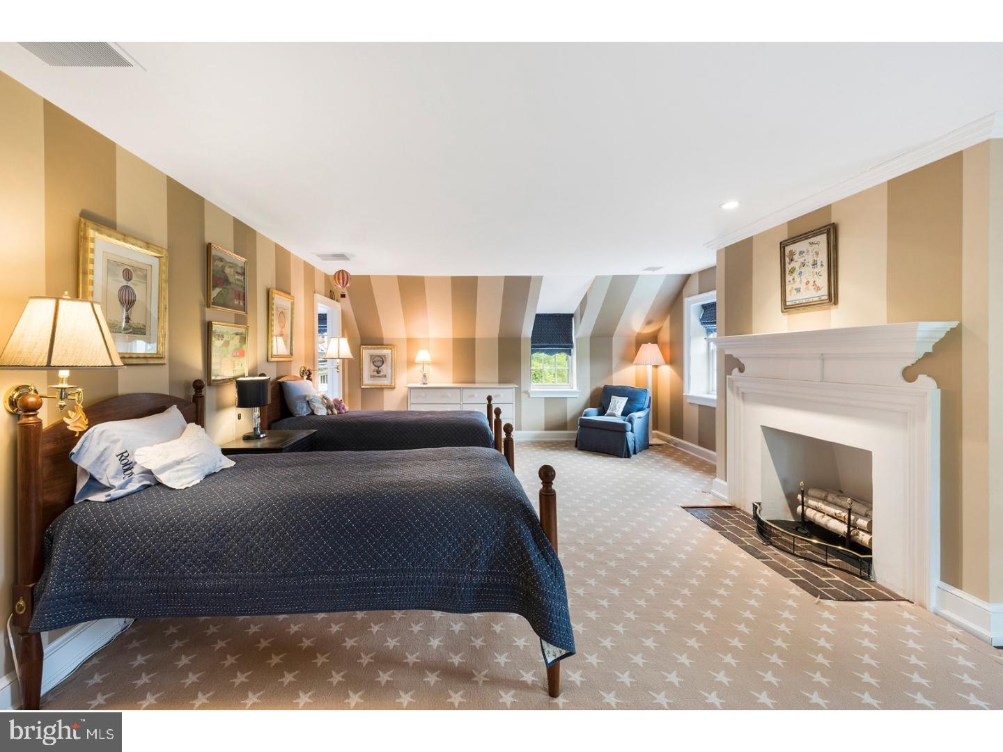 RADNOR HUNT - Residential